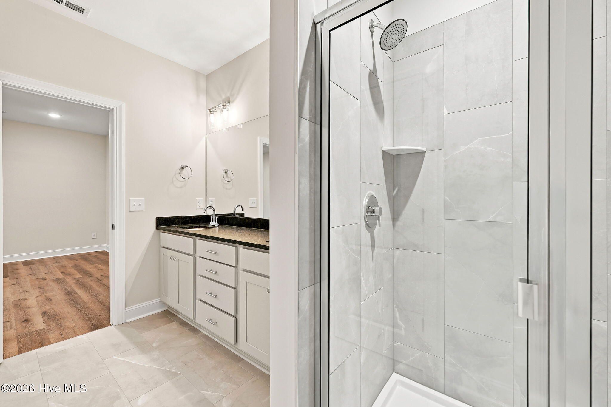 2020 Dartford Drive A Property Photo 14