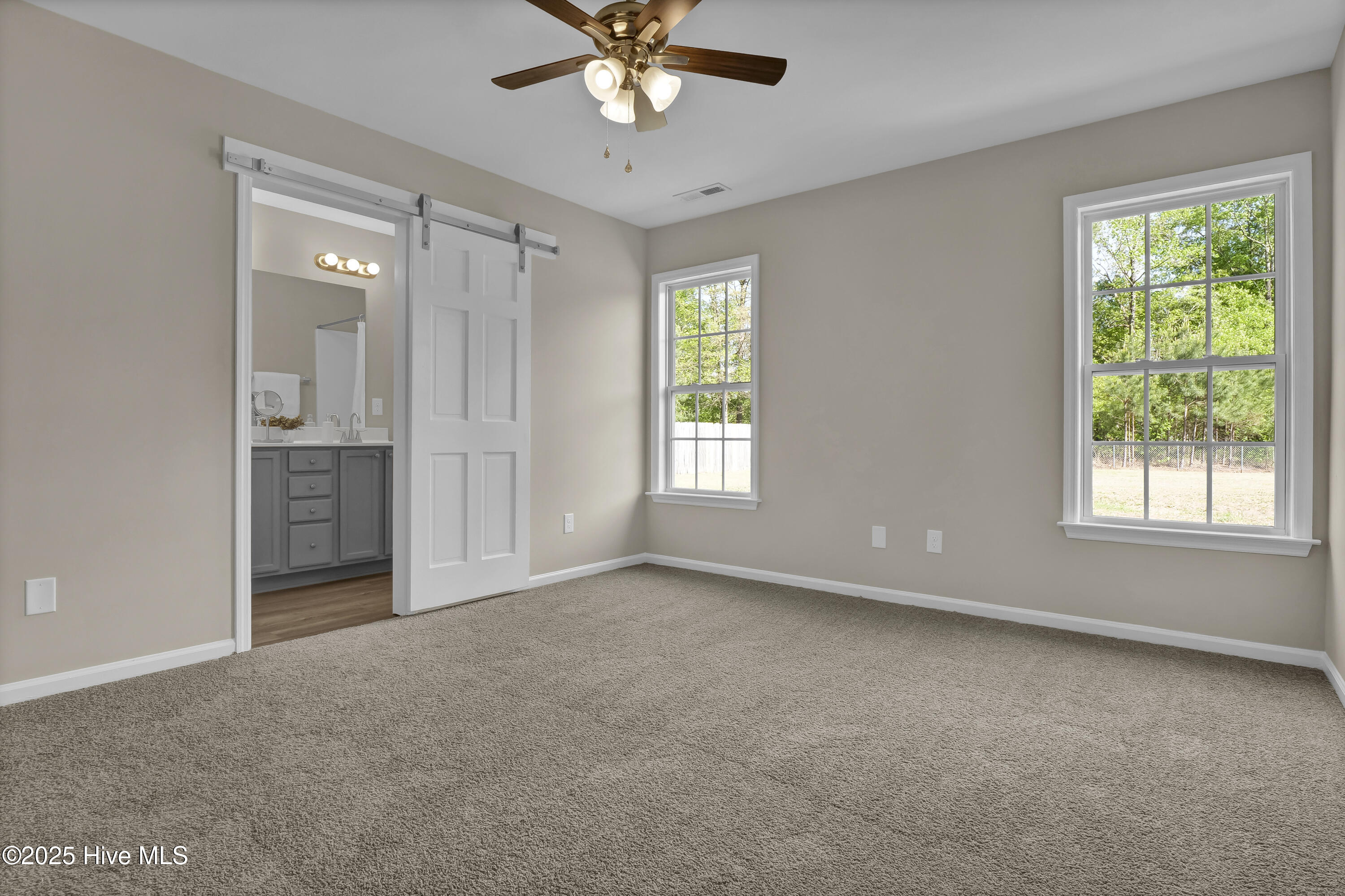 304 Big Tree Lane Property Photo 18