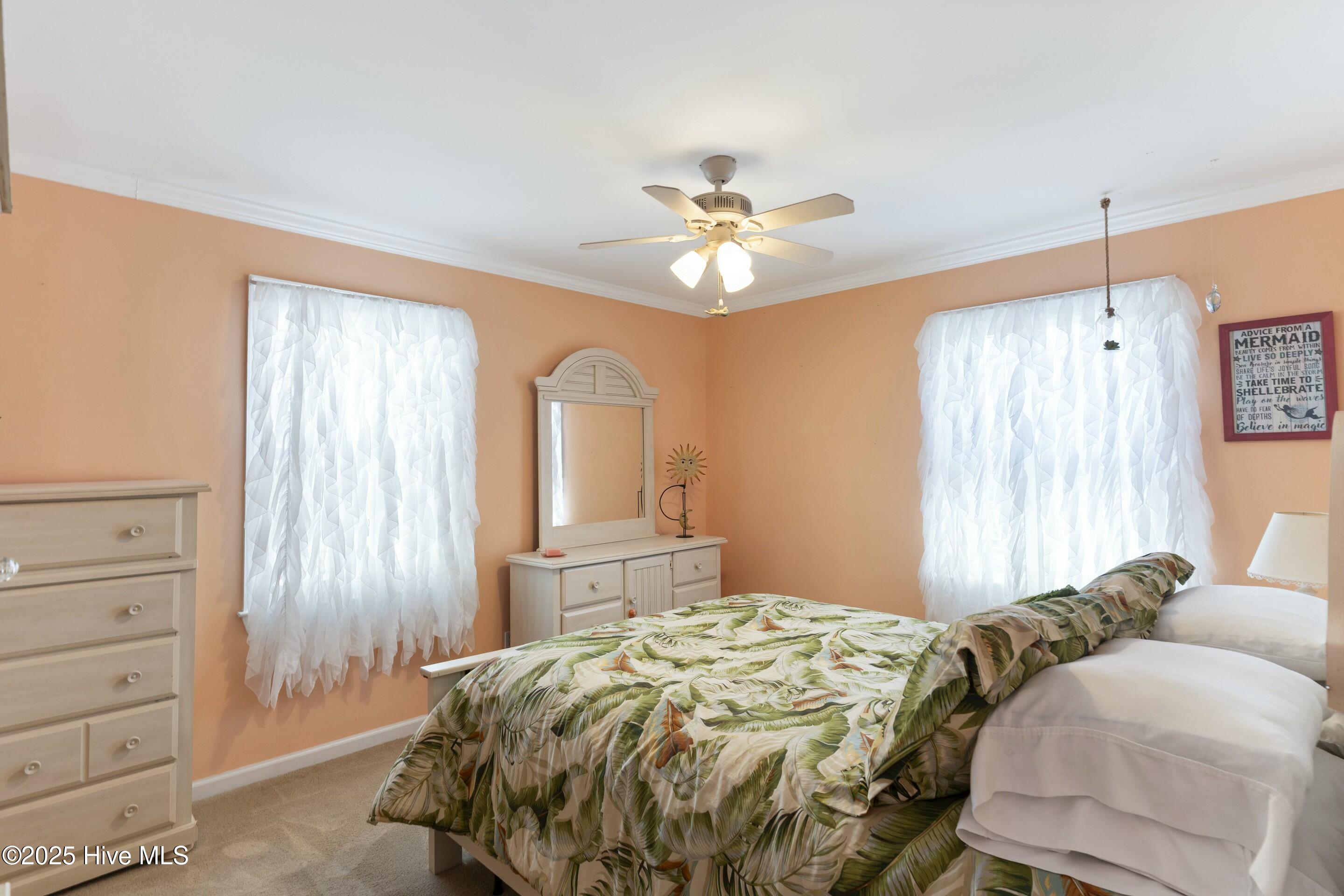 802 E Oak Island Drive Property Photo 23