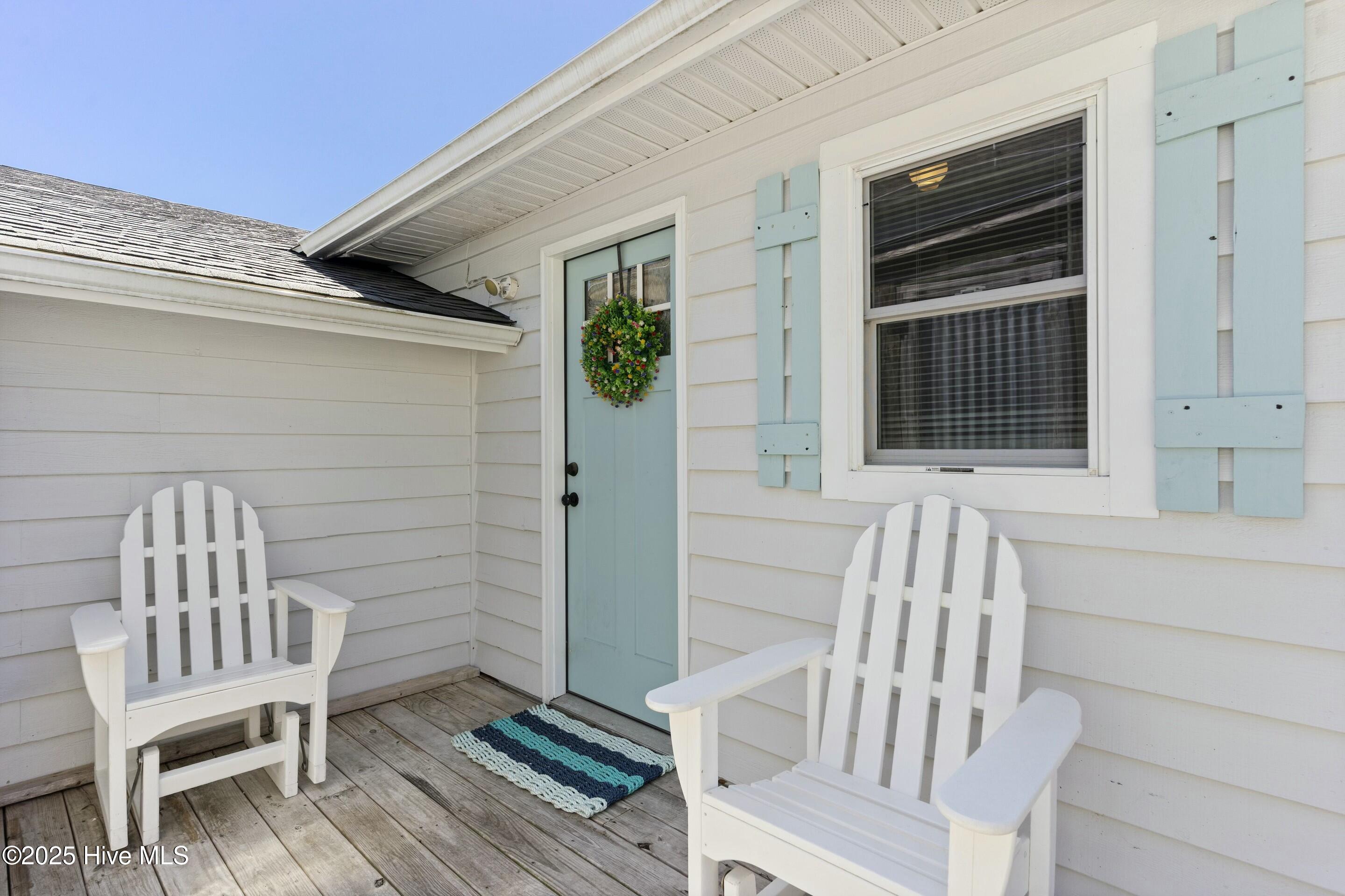 802 E Oak Island Drive Property Photo 31