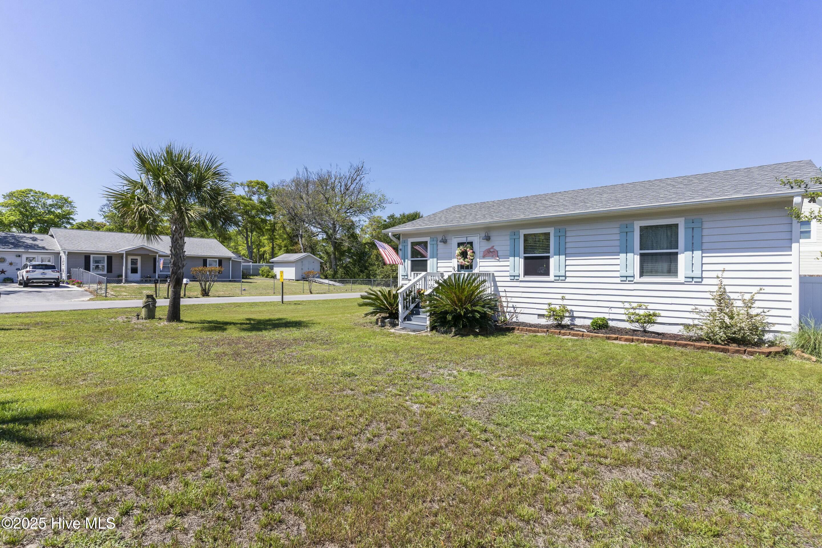 802 E Oak Island Drive Property Photo 42