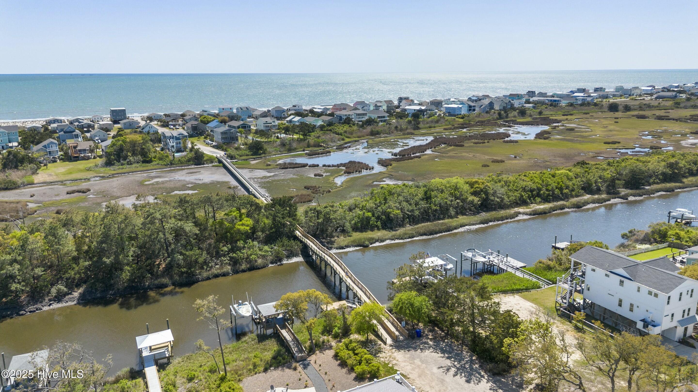 802 E Oak Island Drive Property Photo 44