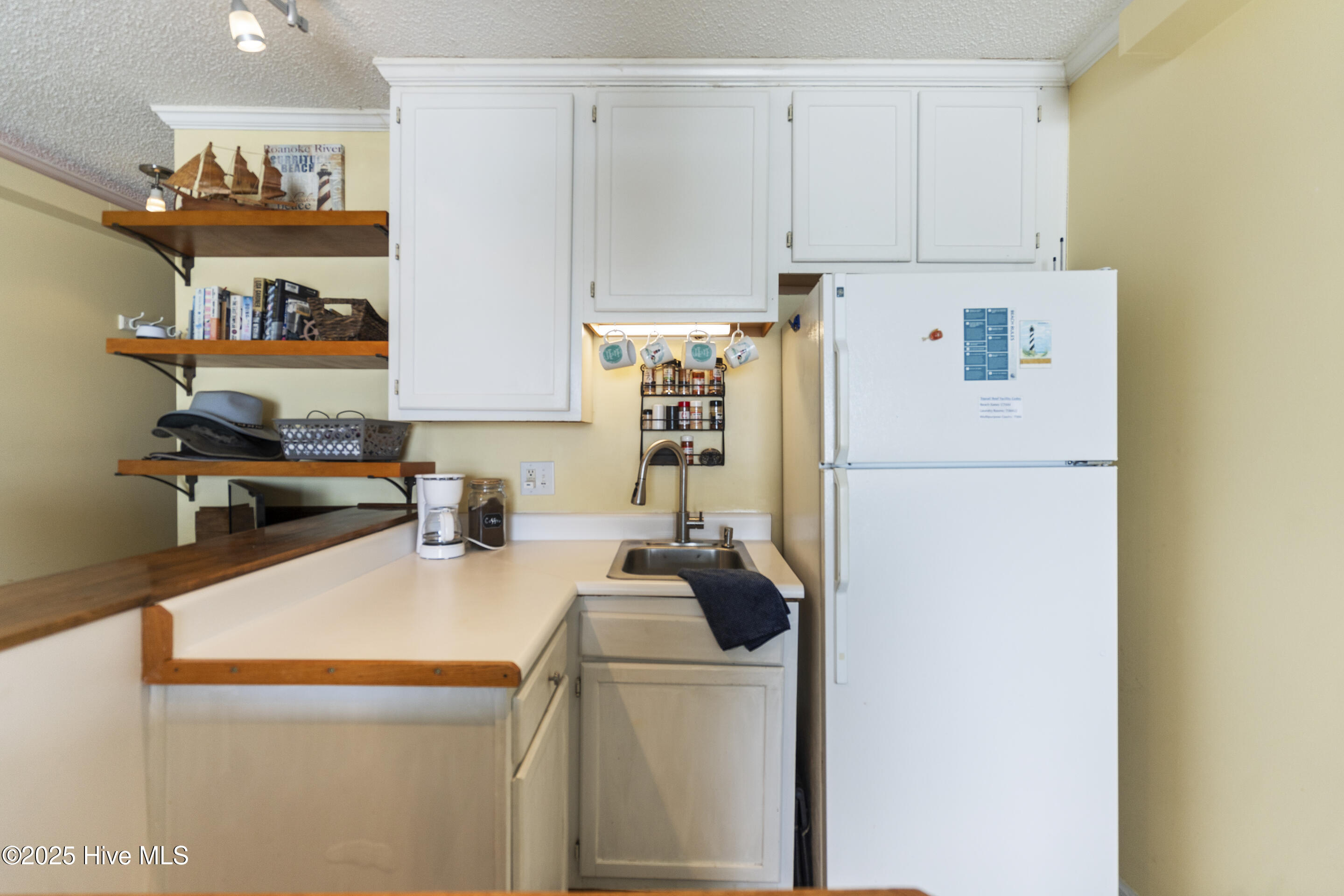 2264 New River Inlet Road 304 Property Photo 7