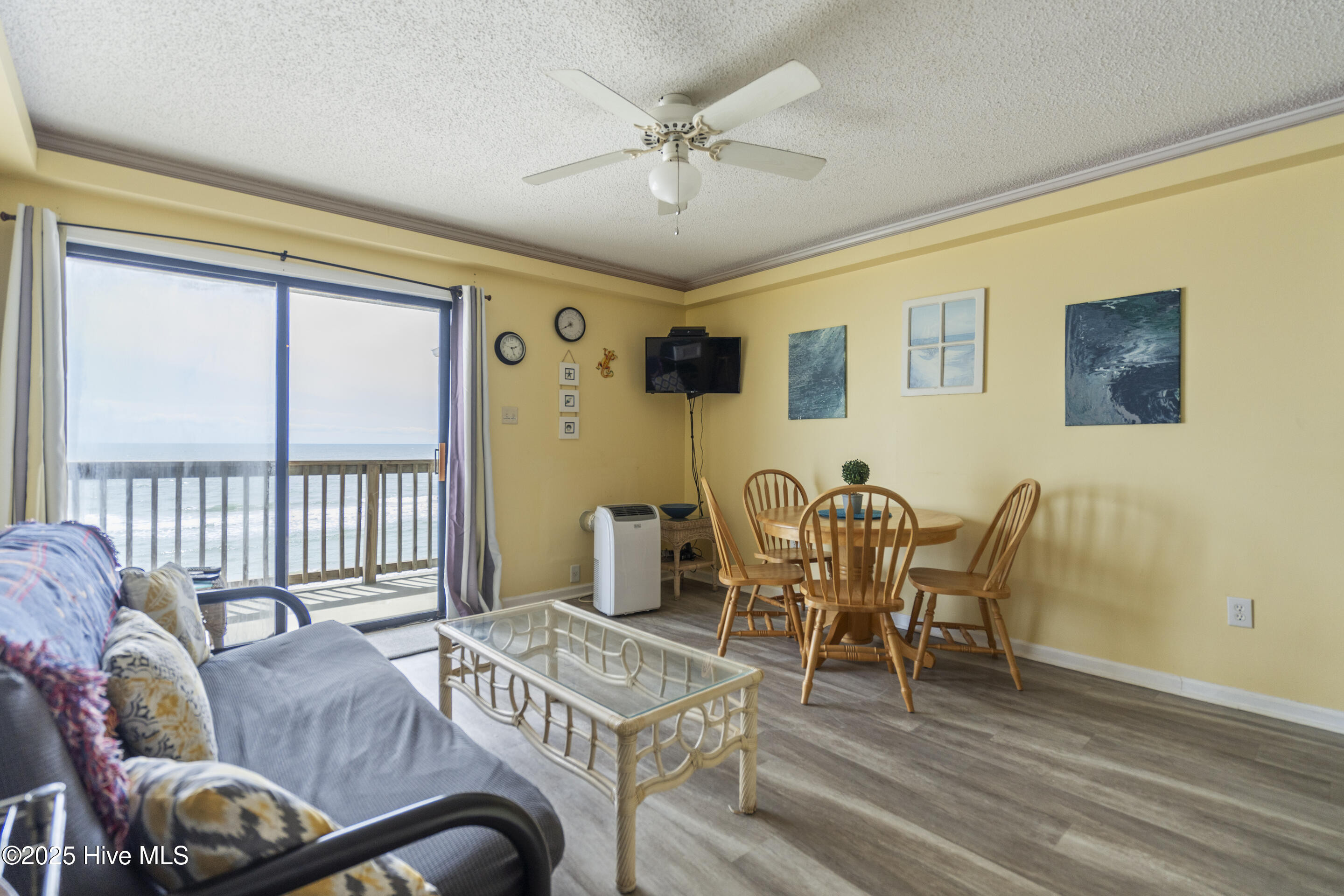 2264 New River Inlet Road 304 Property Photo 9