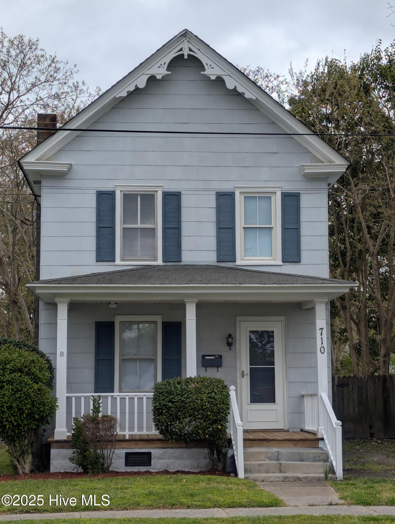 710 Beech Street Property Photo