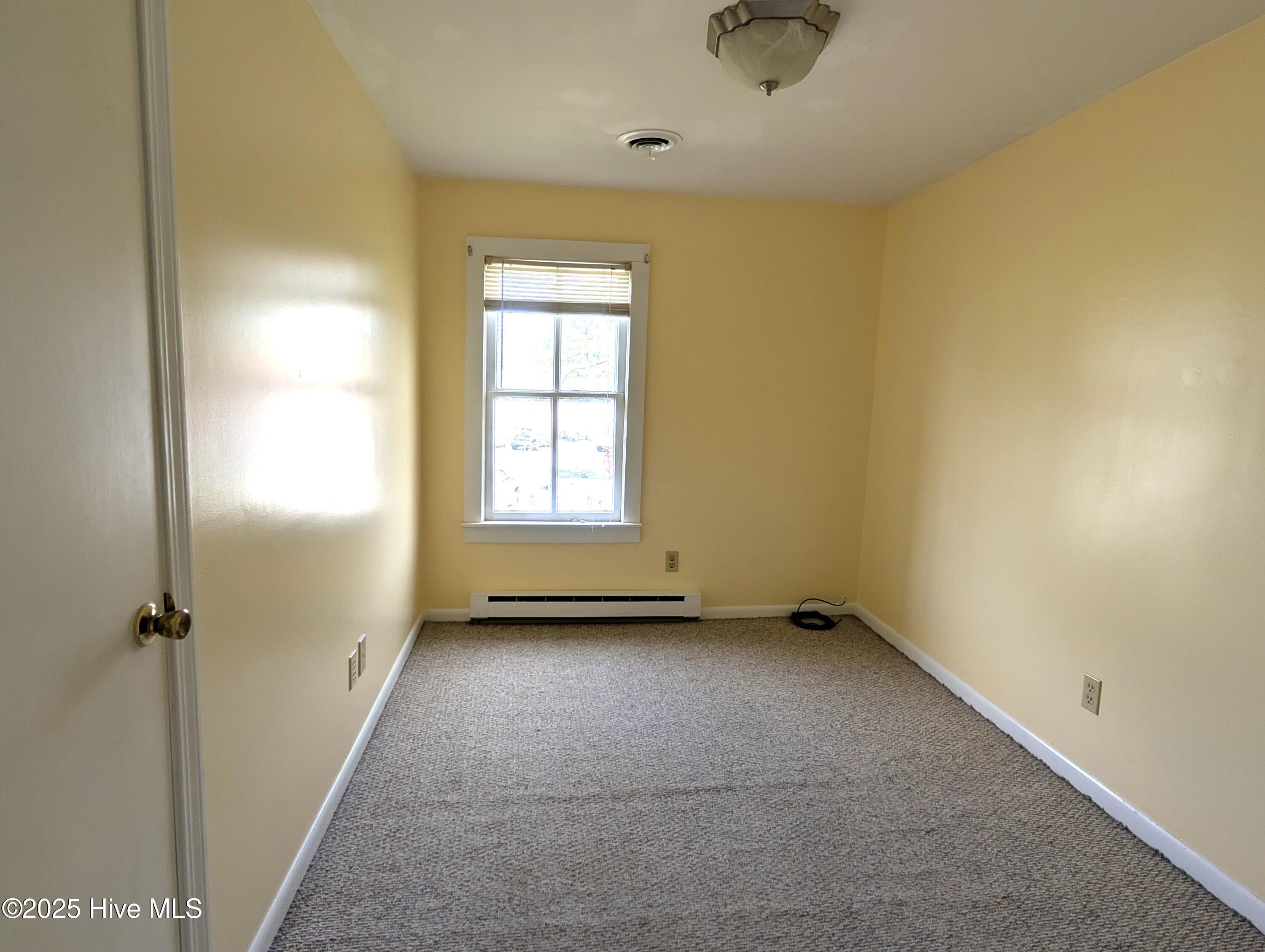 710 Beech Street Property Photo 12