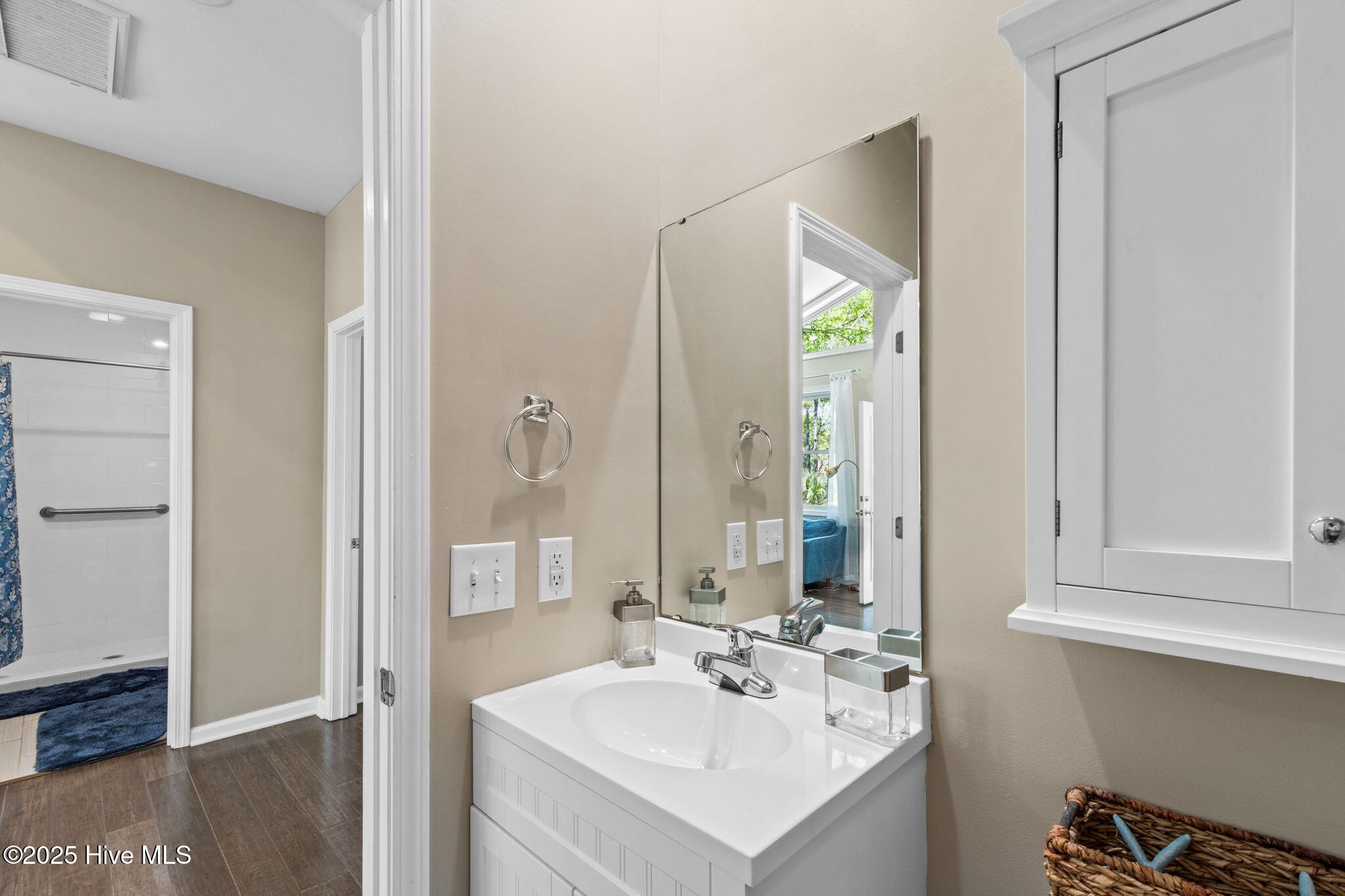 210 W West Street Property Photo 54