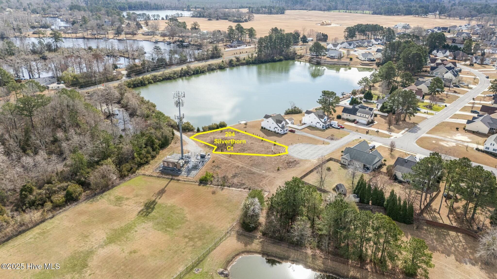 204 Silverthorn Court Property Photo 5