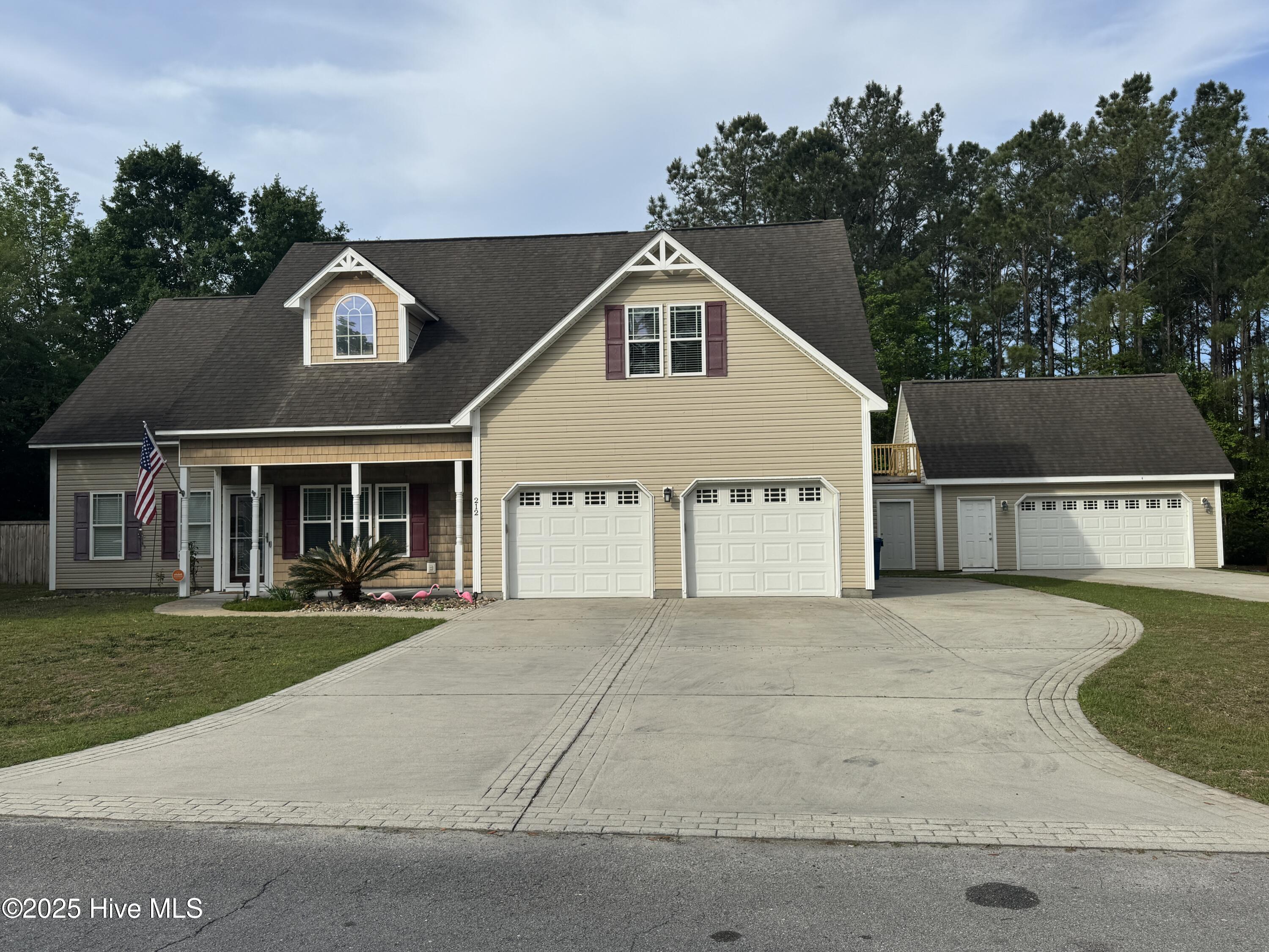 212 Anchor Lane Property Photo