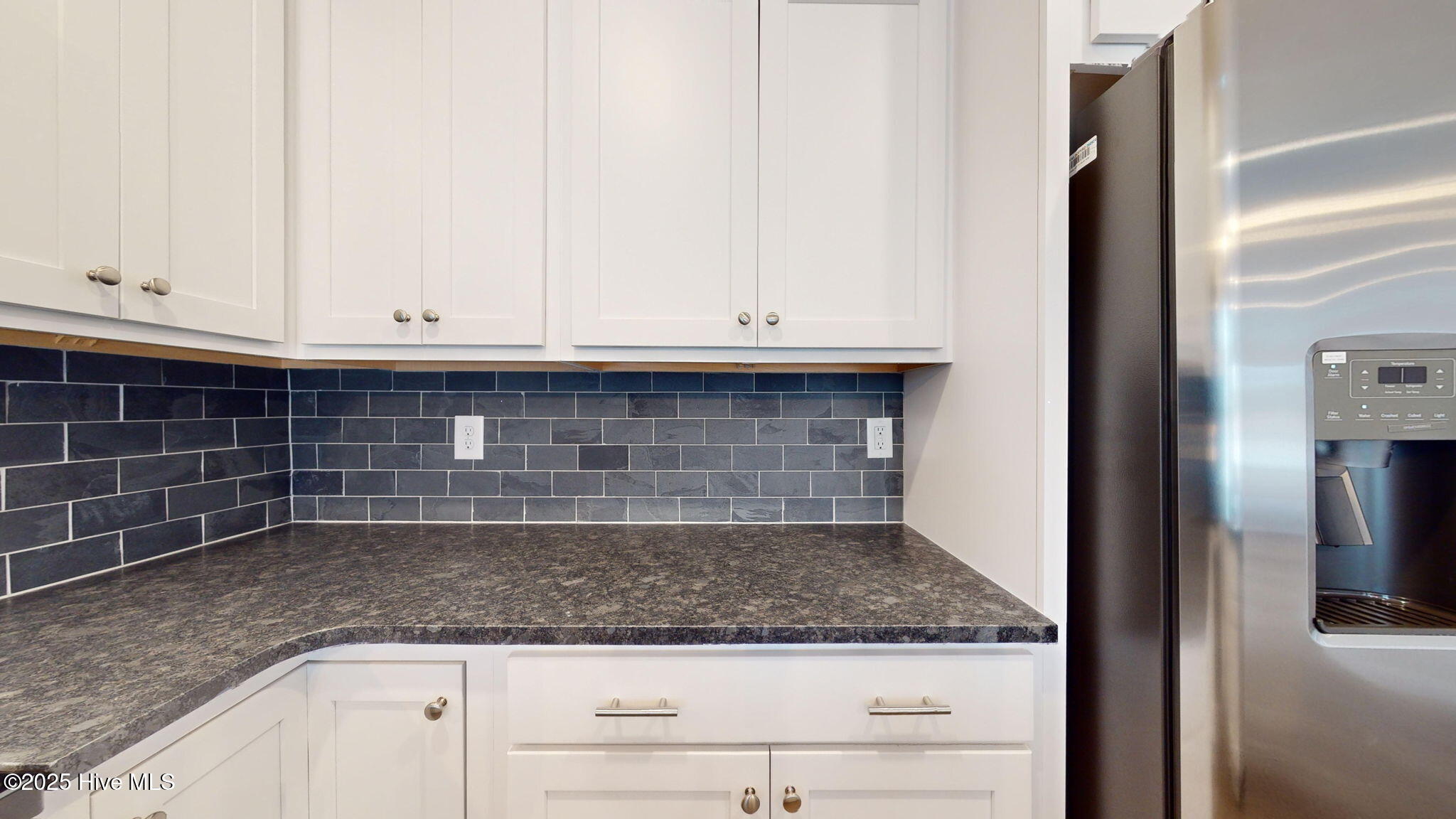 2028 Dartford Drive B Property Photo 16