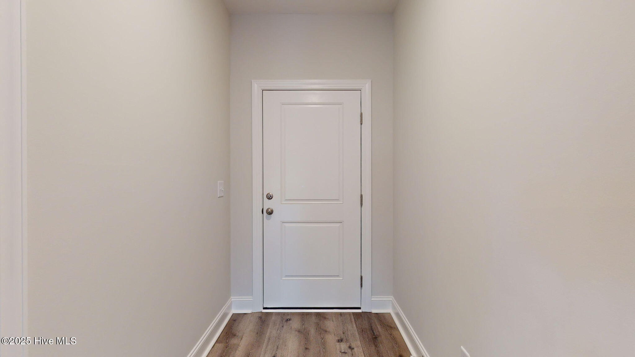 2028 Dartford Drive B Property Photo 20