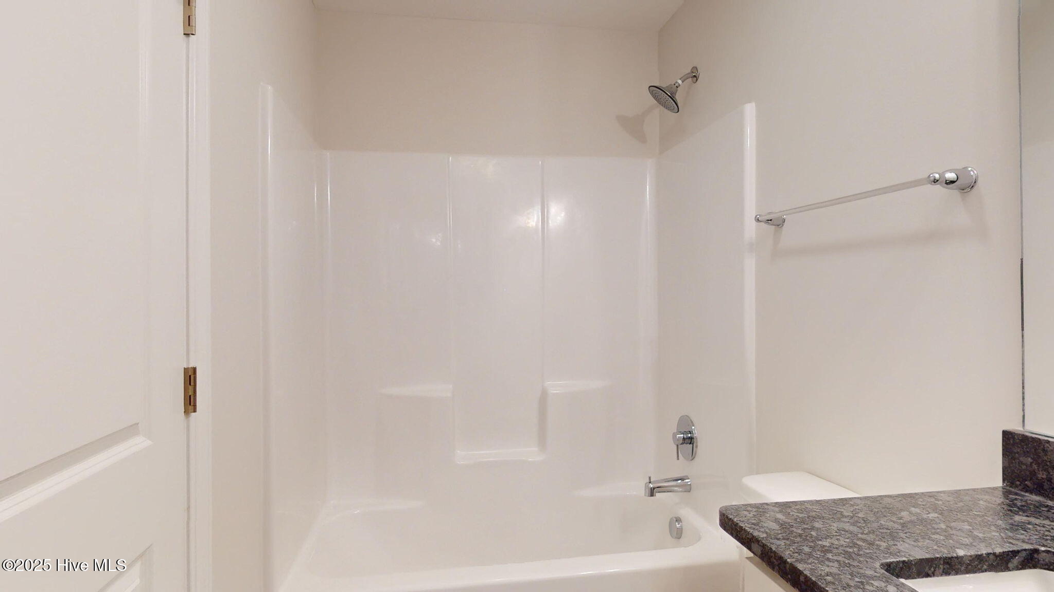 2028 Dartford Drive B Property Photo 22