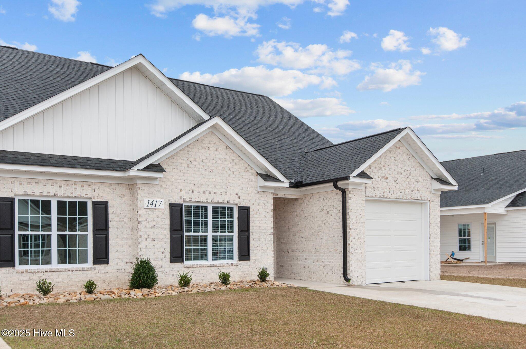 2028 Dartford Drive B Property Photo 32