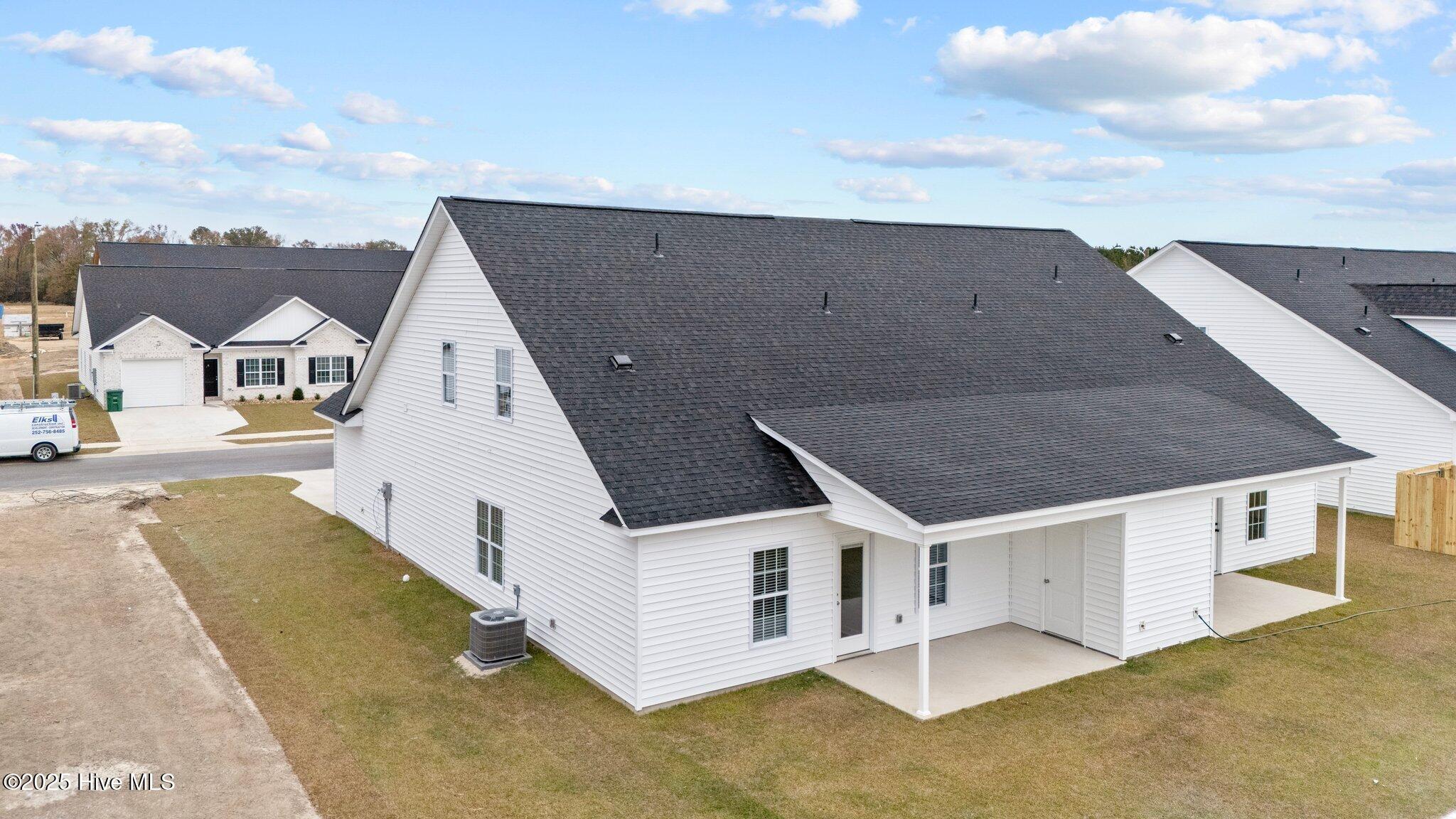 2028 Dartford Drive B Property Photo 37