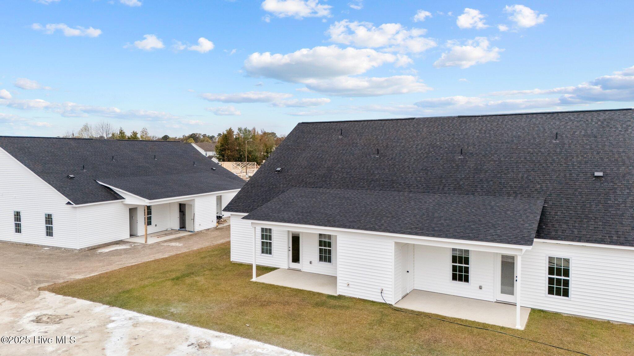 2028 Dartford Drive B Property Photo 39