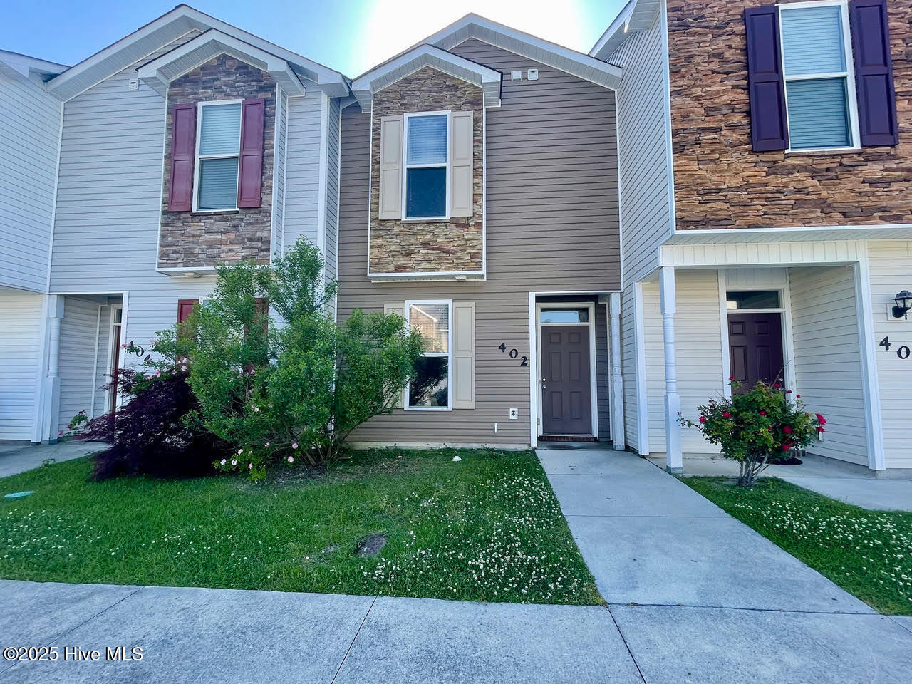 402 Glenhaven Lane Property Photo