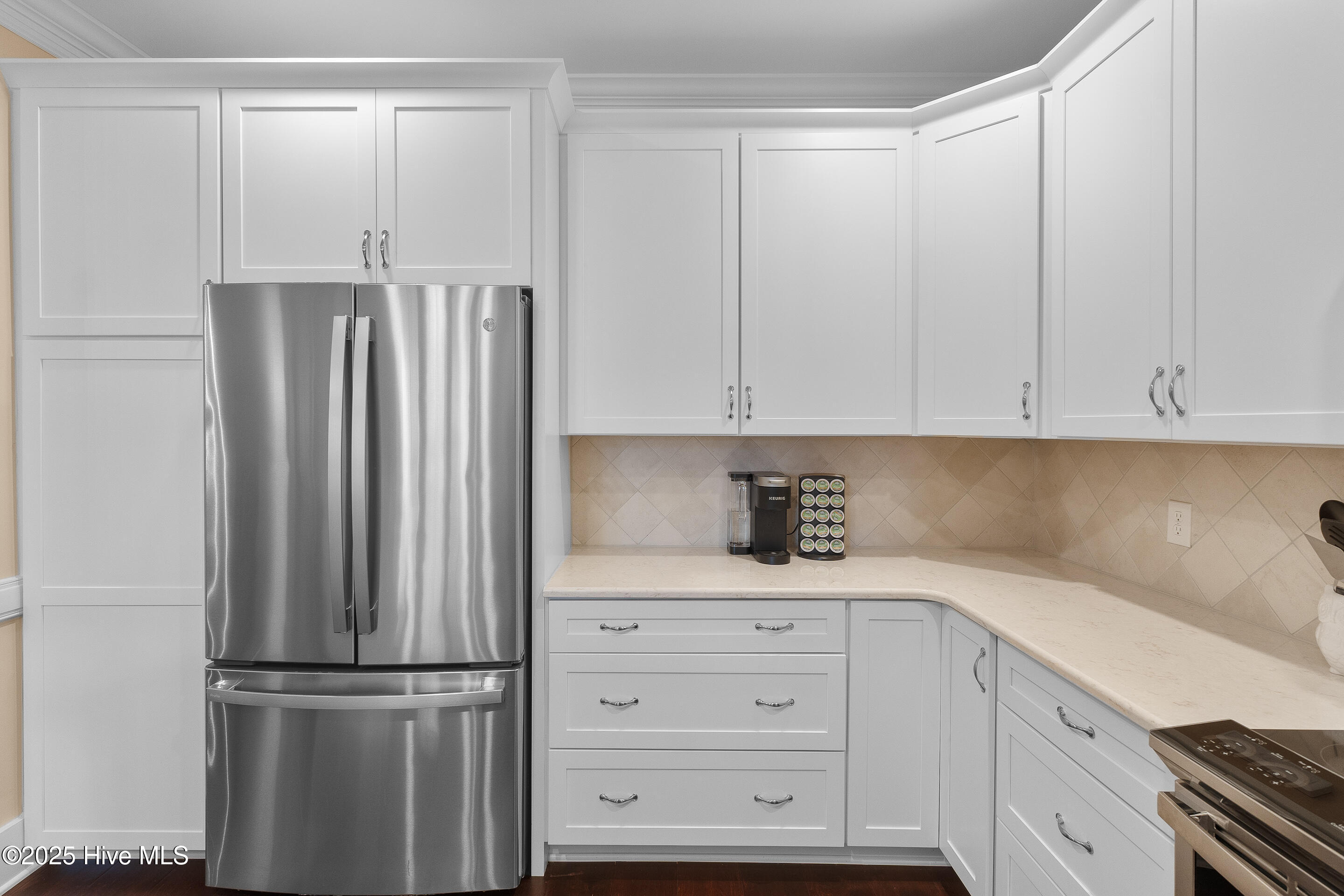 2537 St James Drive Apt 1003 Property Photo 17