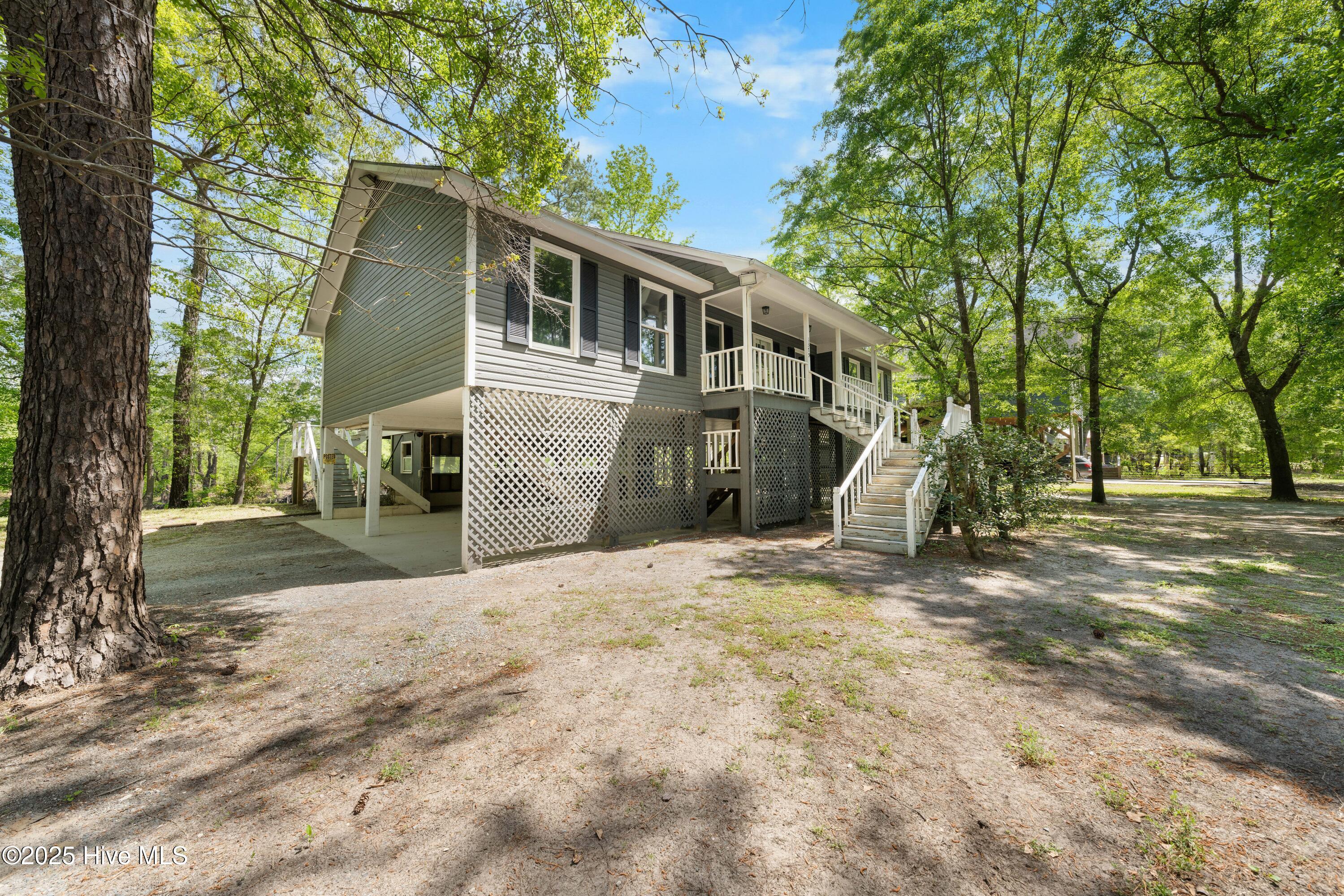 1379 River Bend Drive Property Photo 2