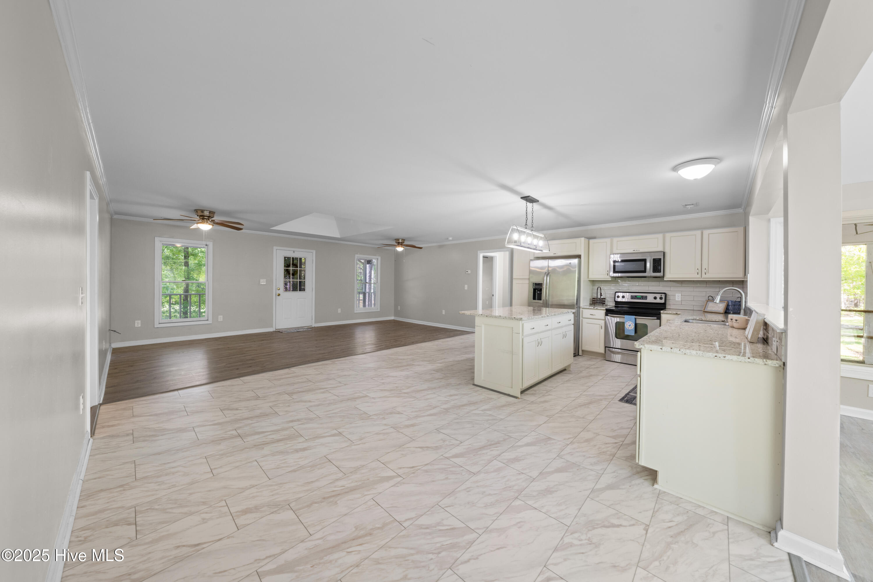 1379 River Bend Drive Property Photo 6