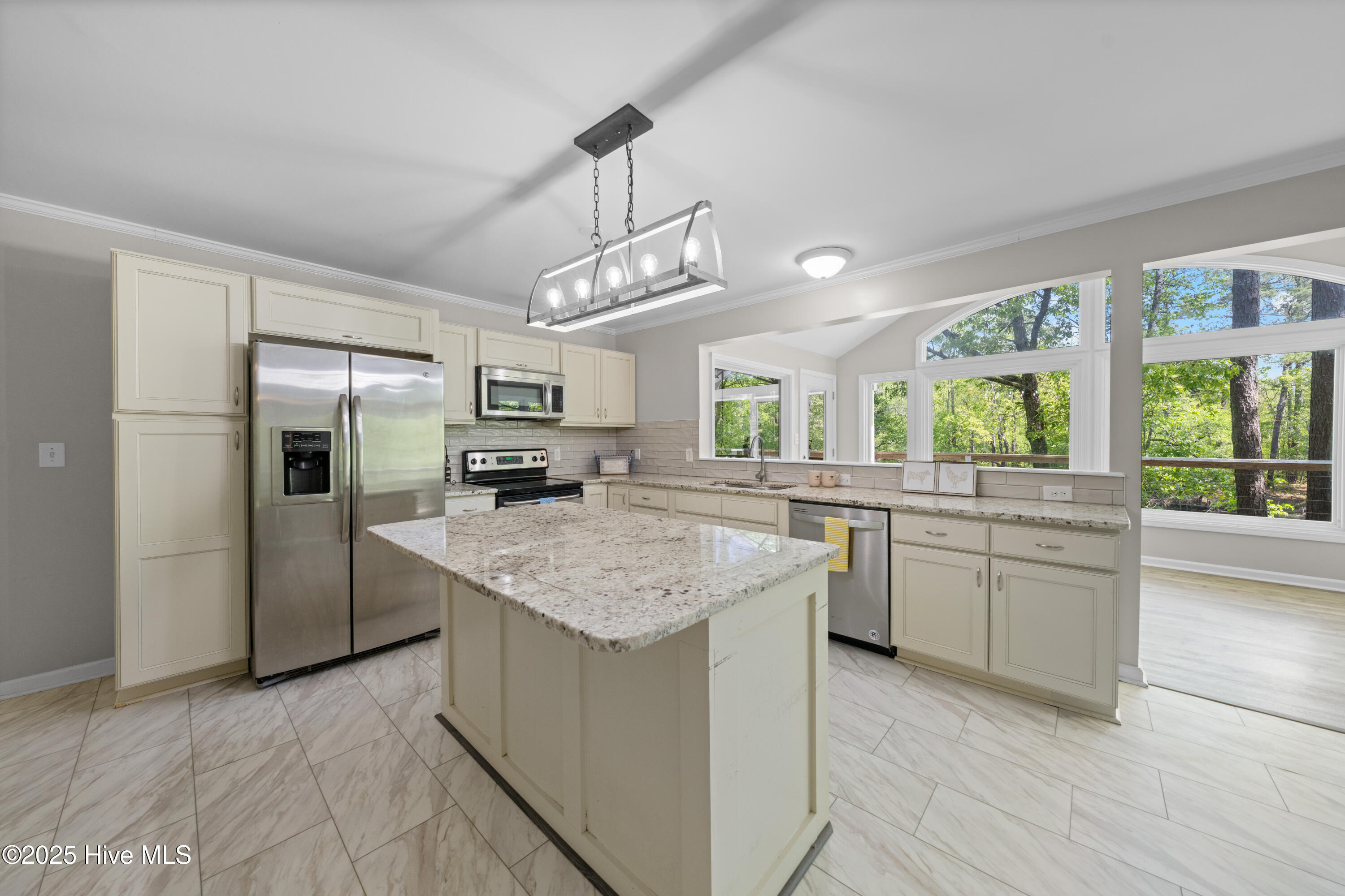 1379 River Bend Drive Property Photo 10