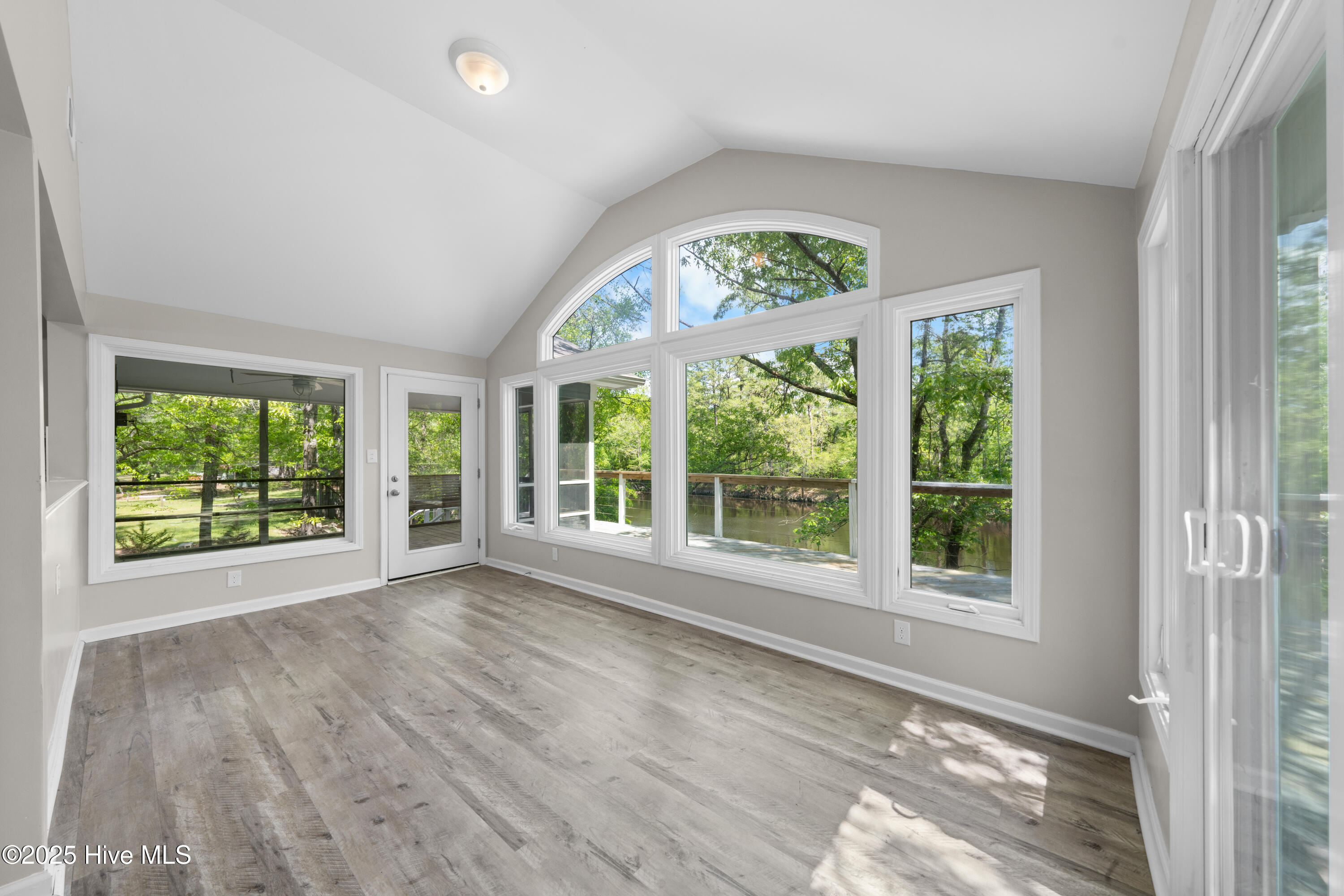 1379 River Bend Drive Property Photo 15