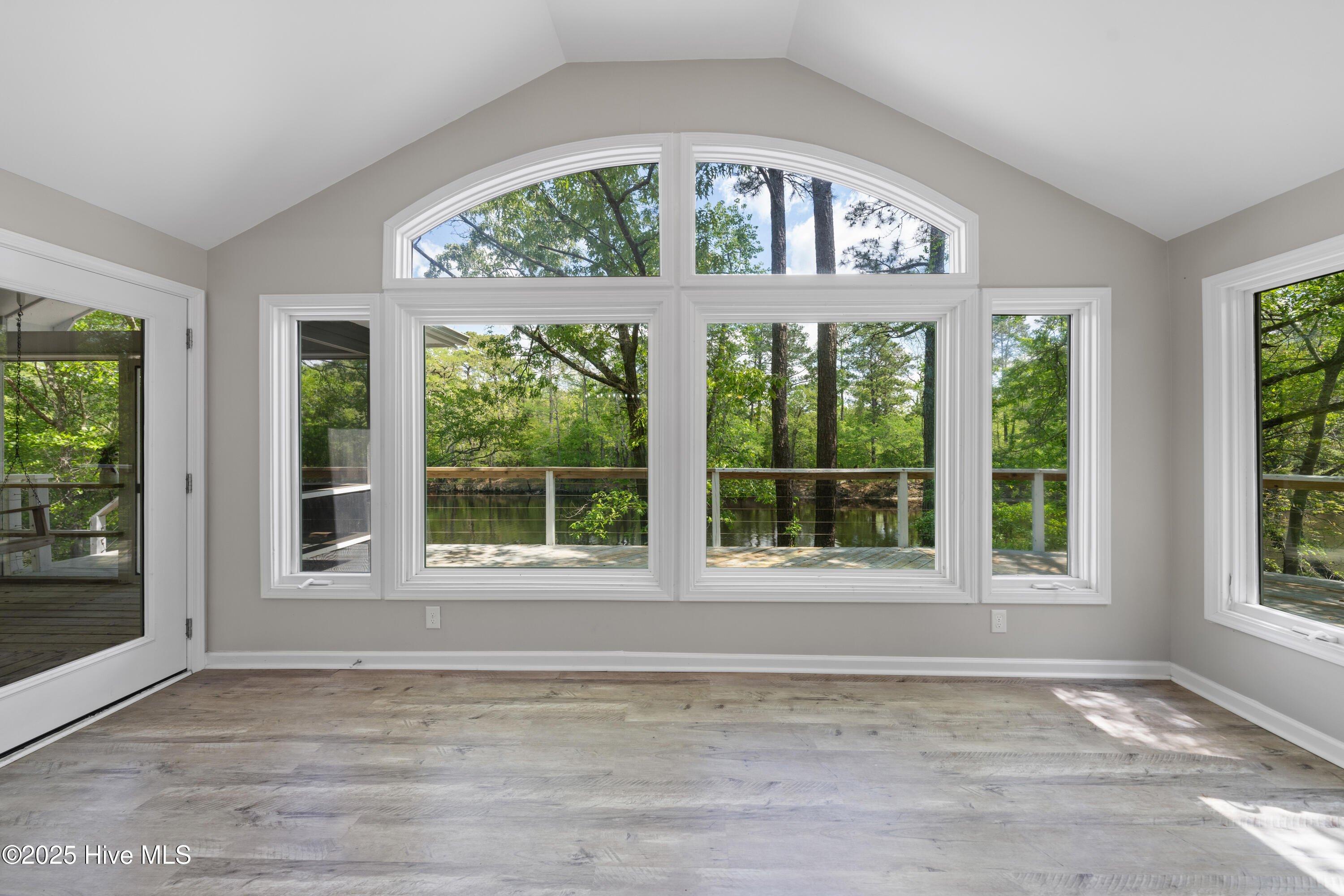 1379 River Bend Drive Property Photo 19