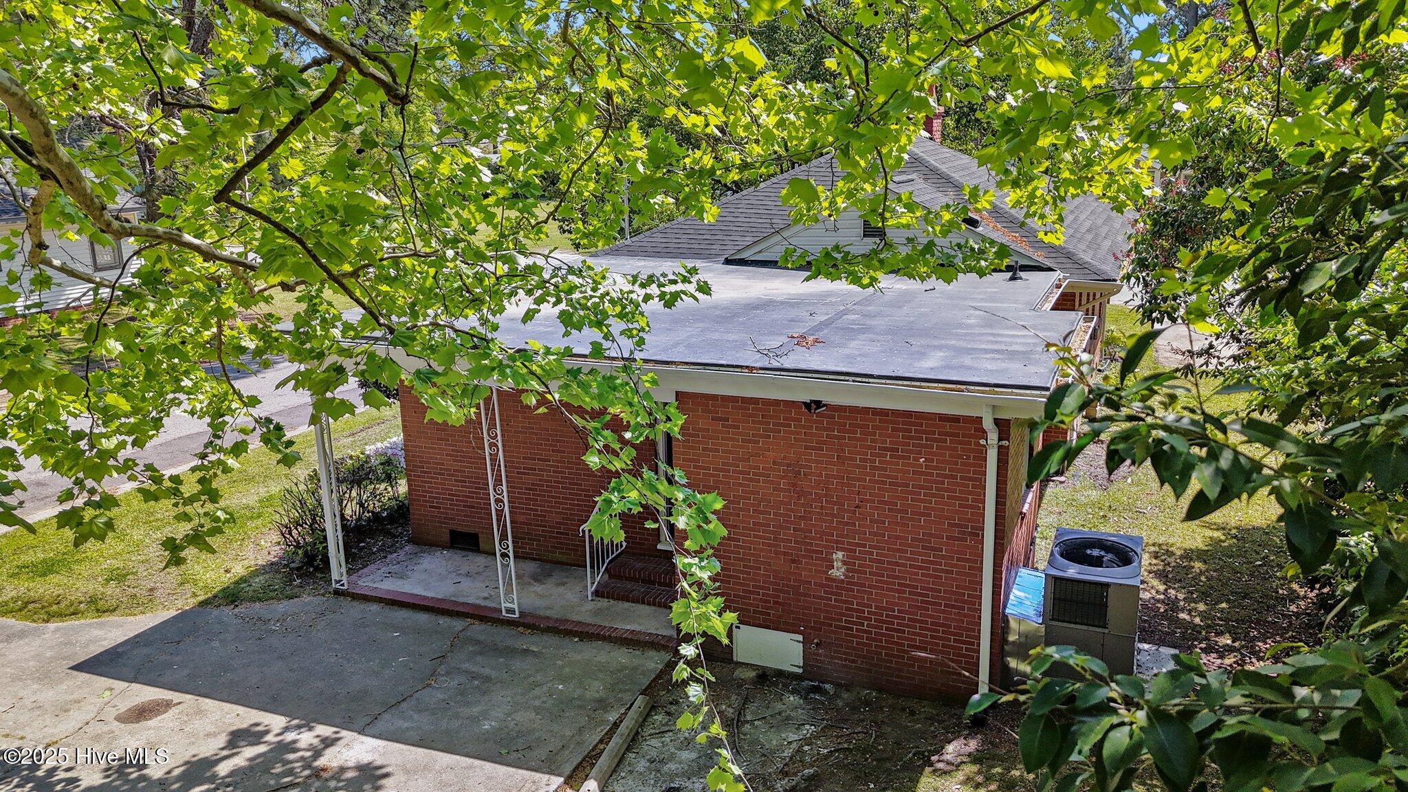 700 S Pine Street Property Photo 40