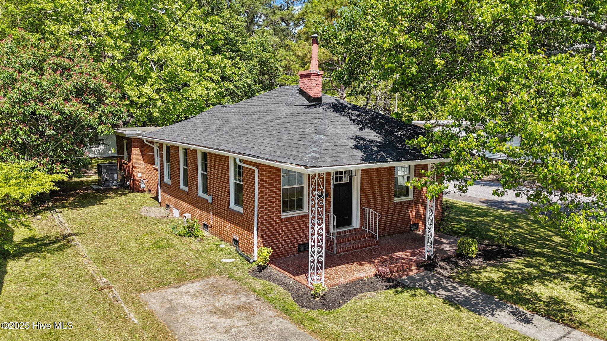 700 S Pine Street Property Photo 44