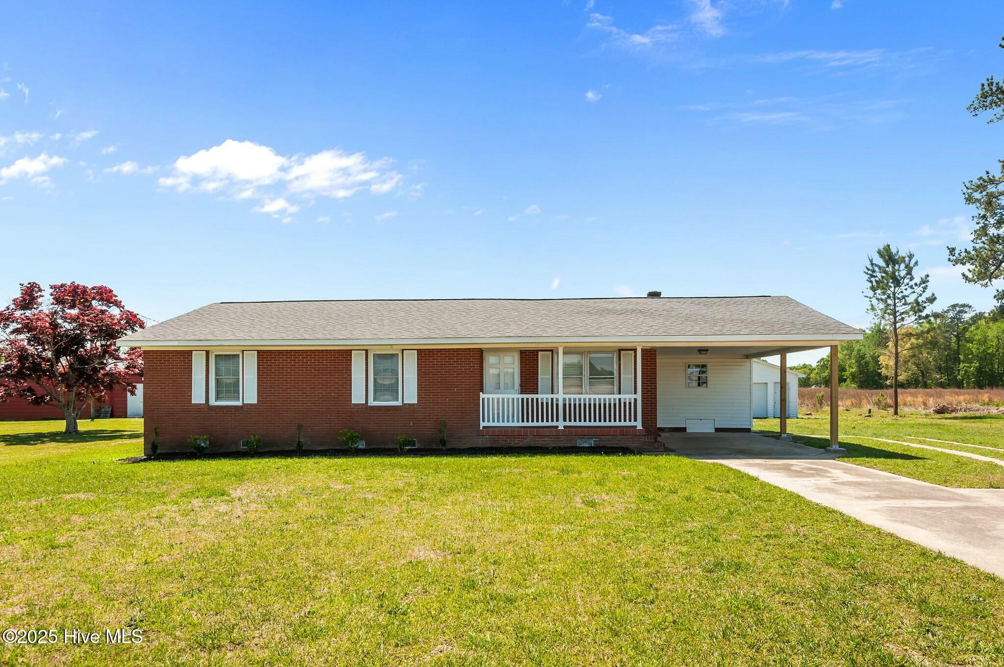3335 Saw Mill Road Property Photo 1
