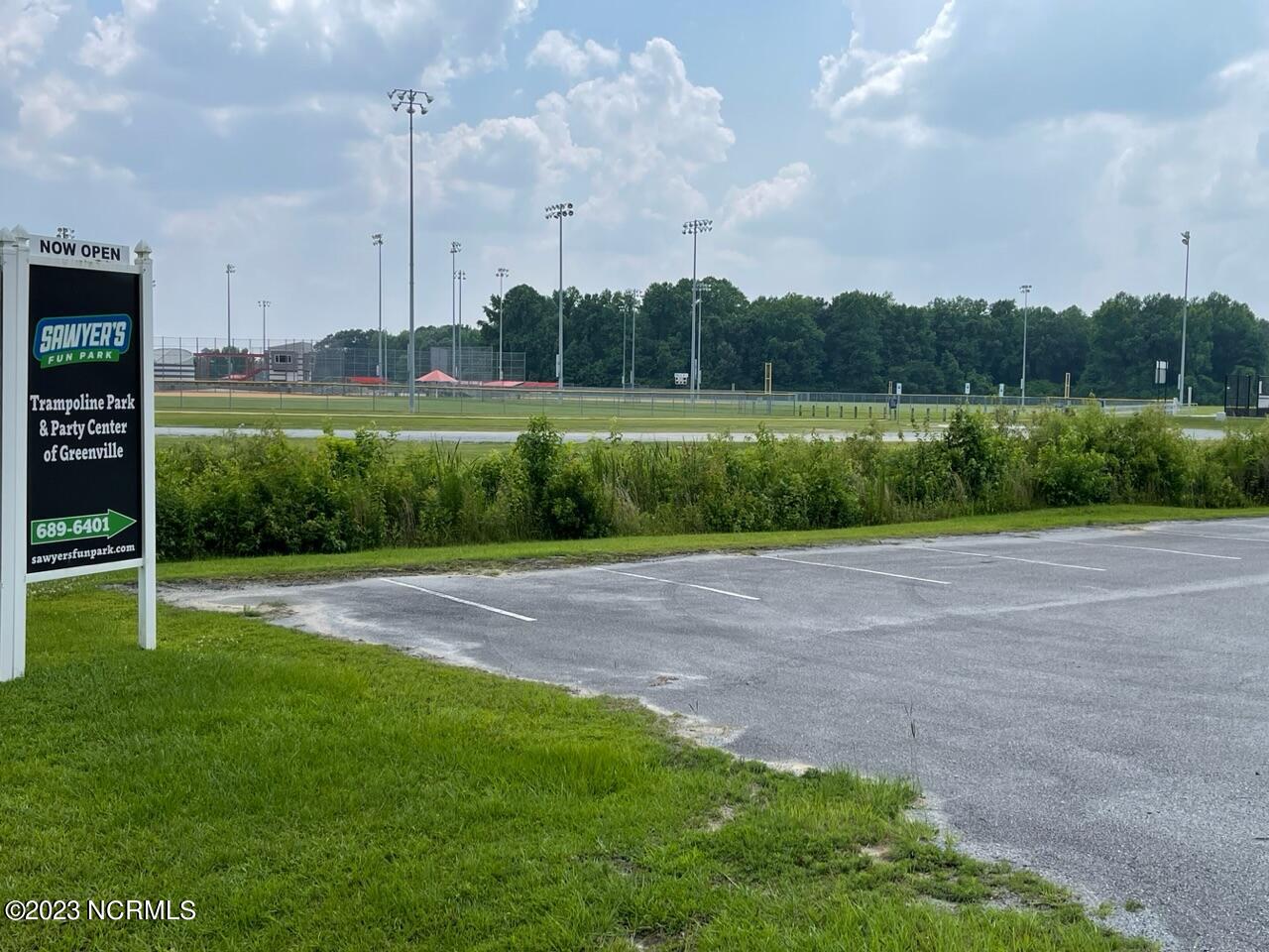 422 Lemonade Lane Property Photo 31