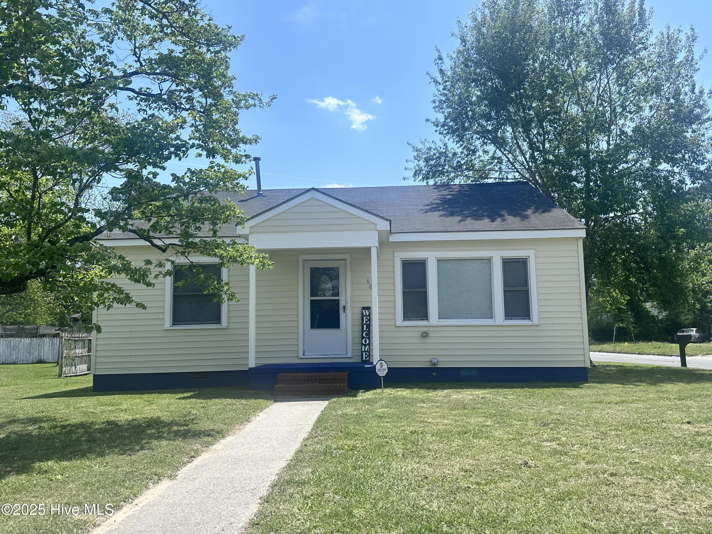 601 Plymouth Street Property Photo