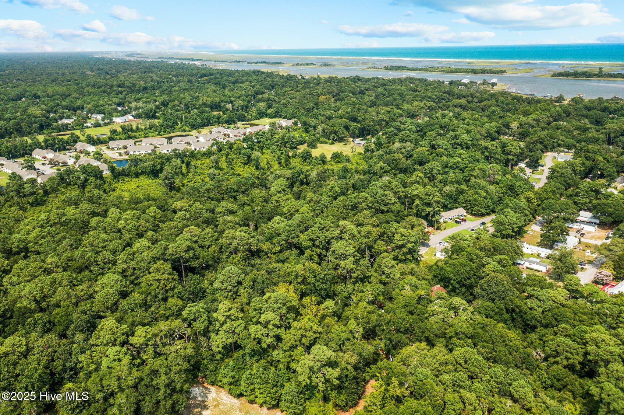 6661 Carolina Beach Road Property Photo 5