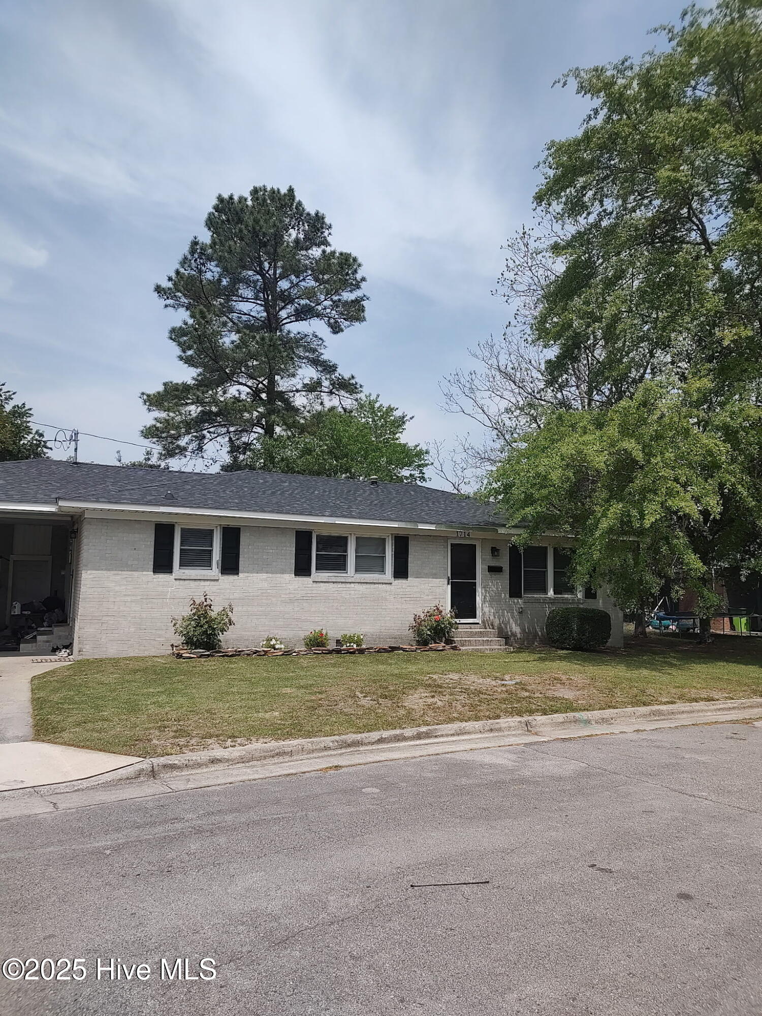 Real Estate Main Image