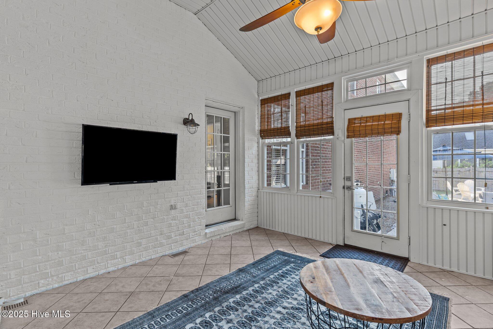 5421 Dunmore Road Property Photo 35