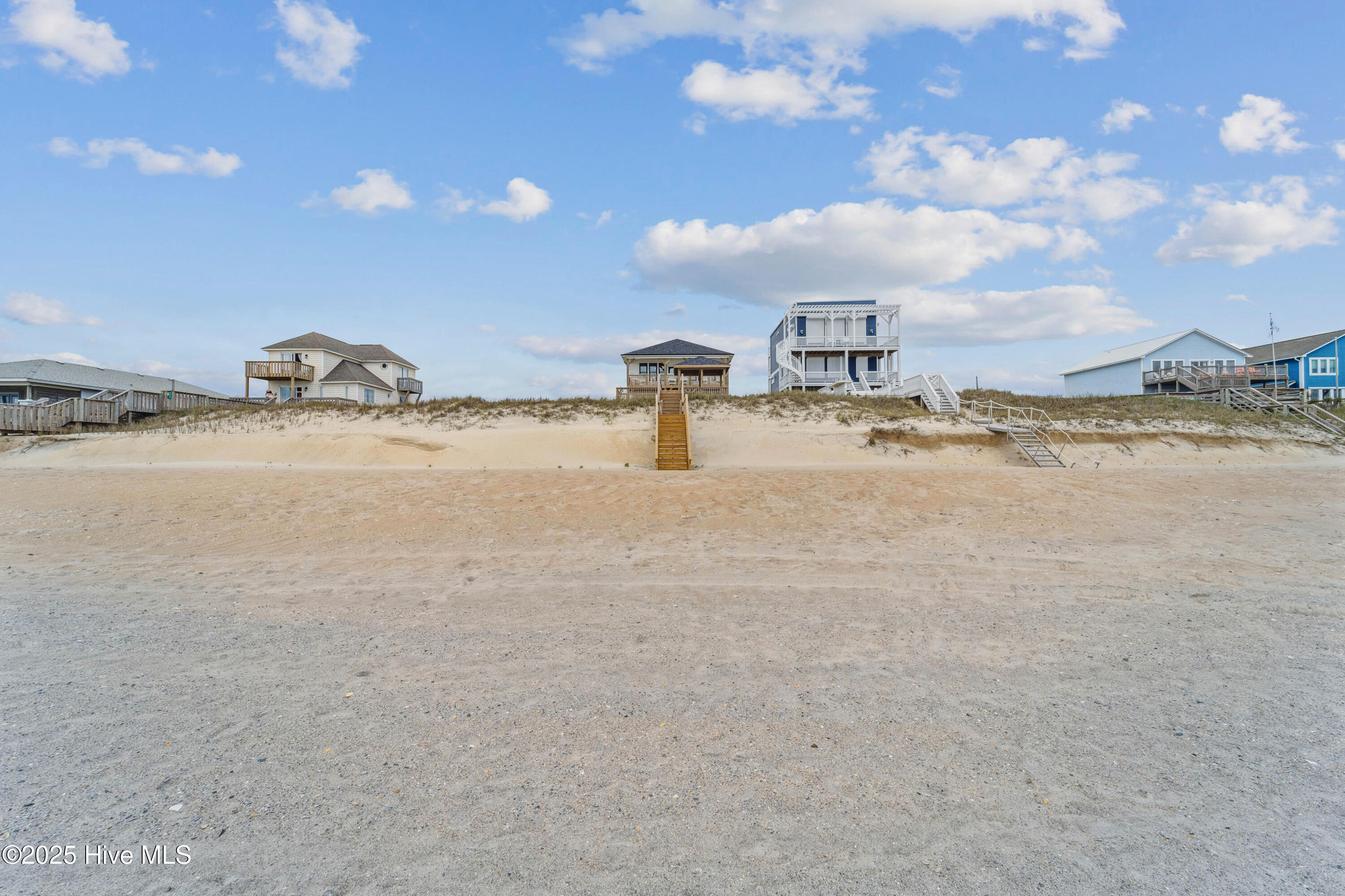 604 S Shore Drive Property Photo 6