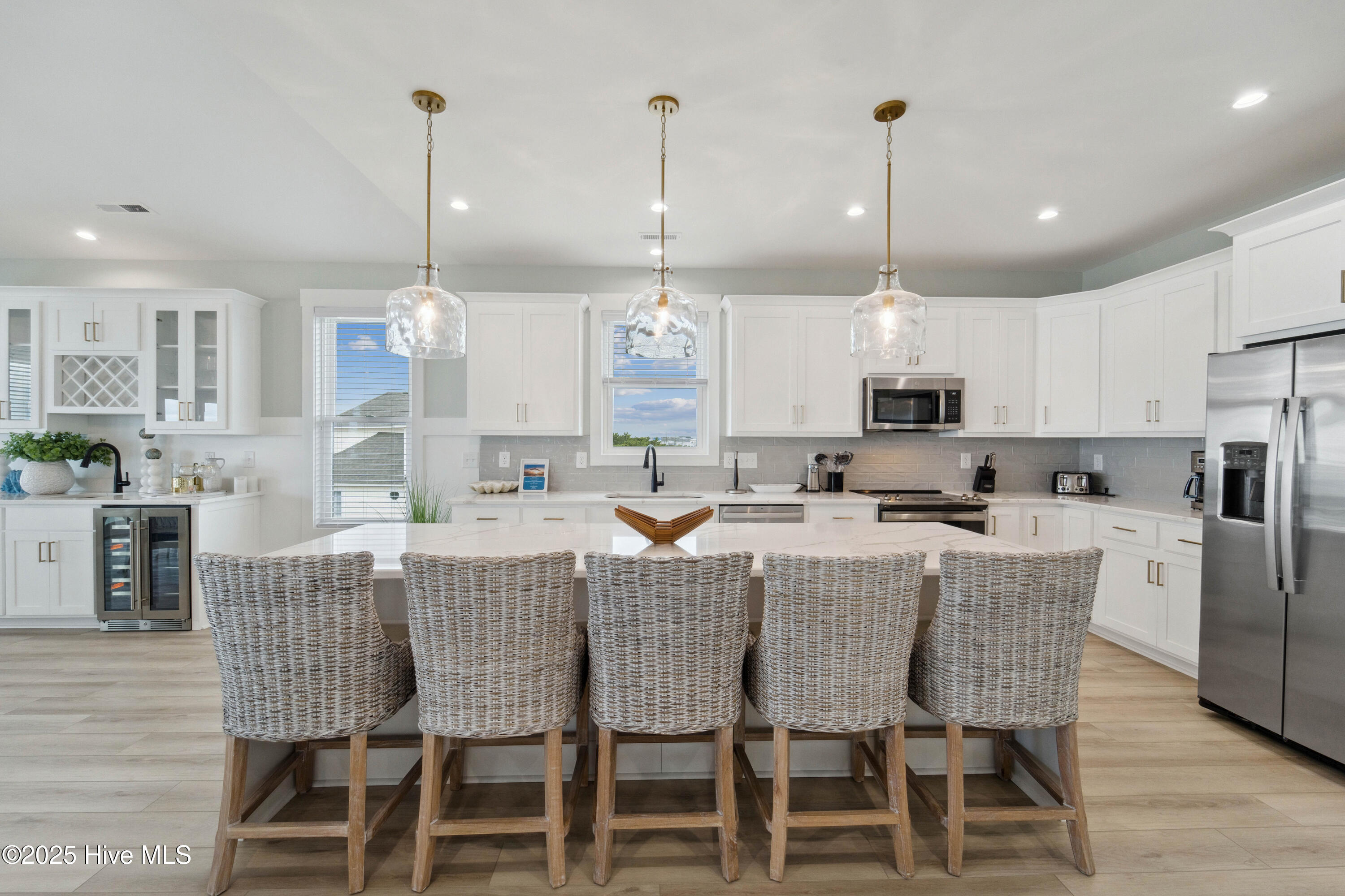 604 S Shore Drive Property Photo 8