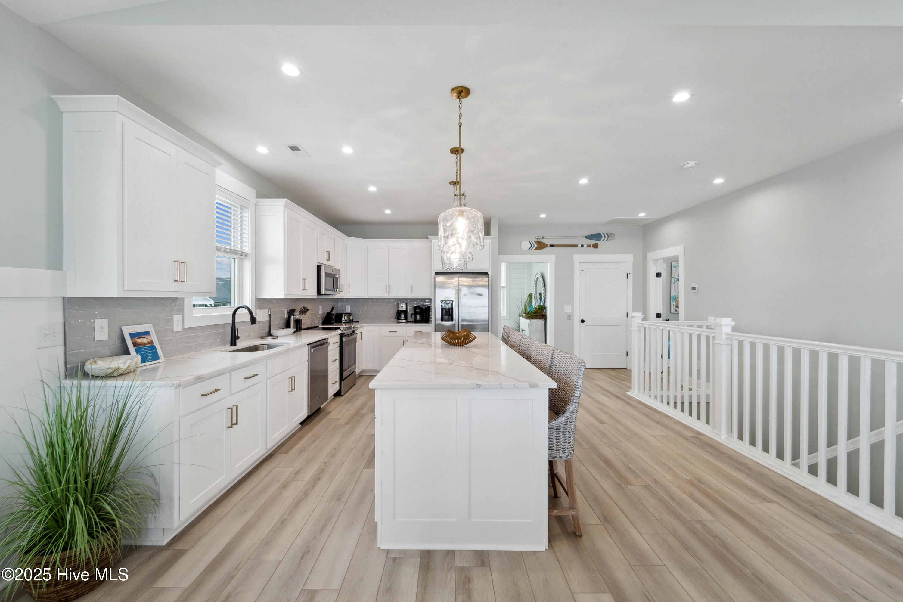 604 S Shore Drive Property Photo 12