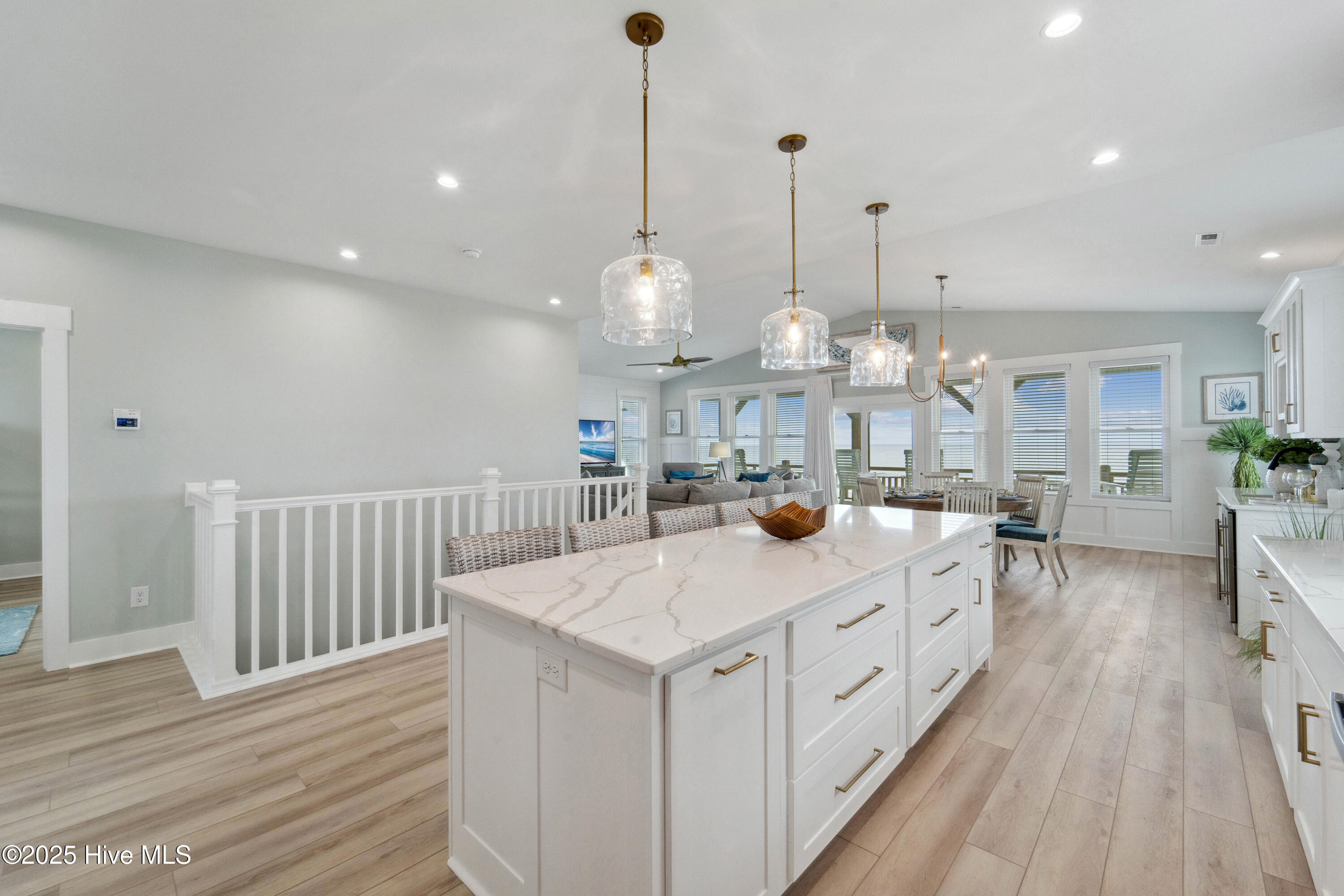 604 S Shore Drive Property Photo 13