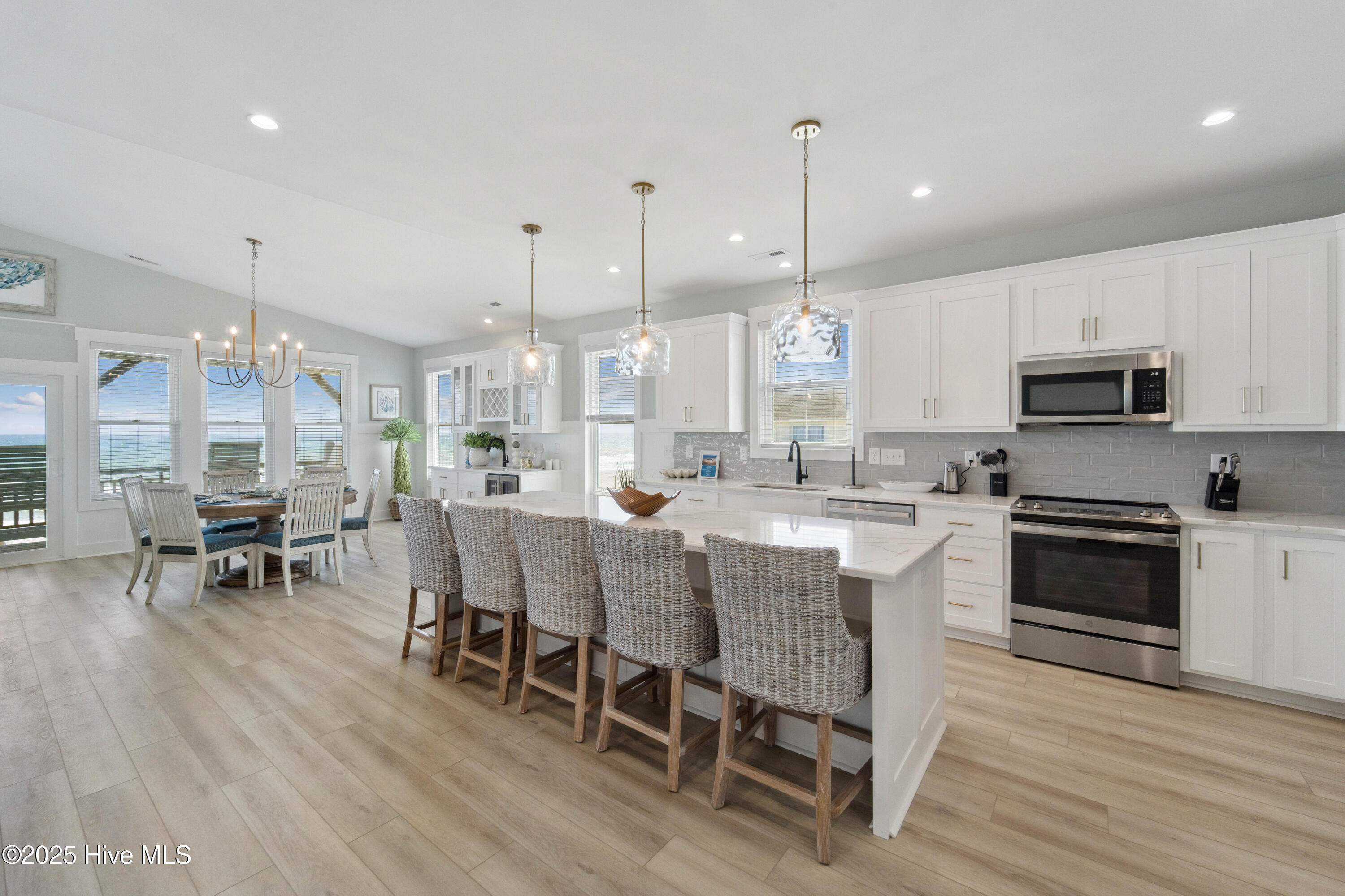 604 S Shore Drive Property Photo 14