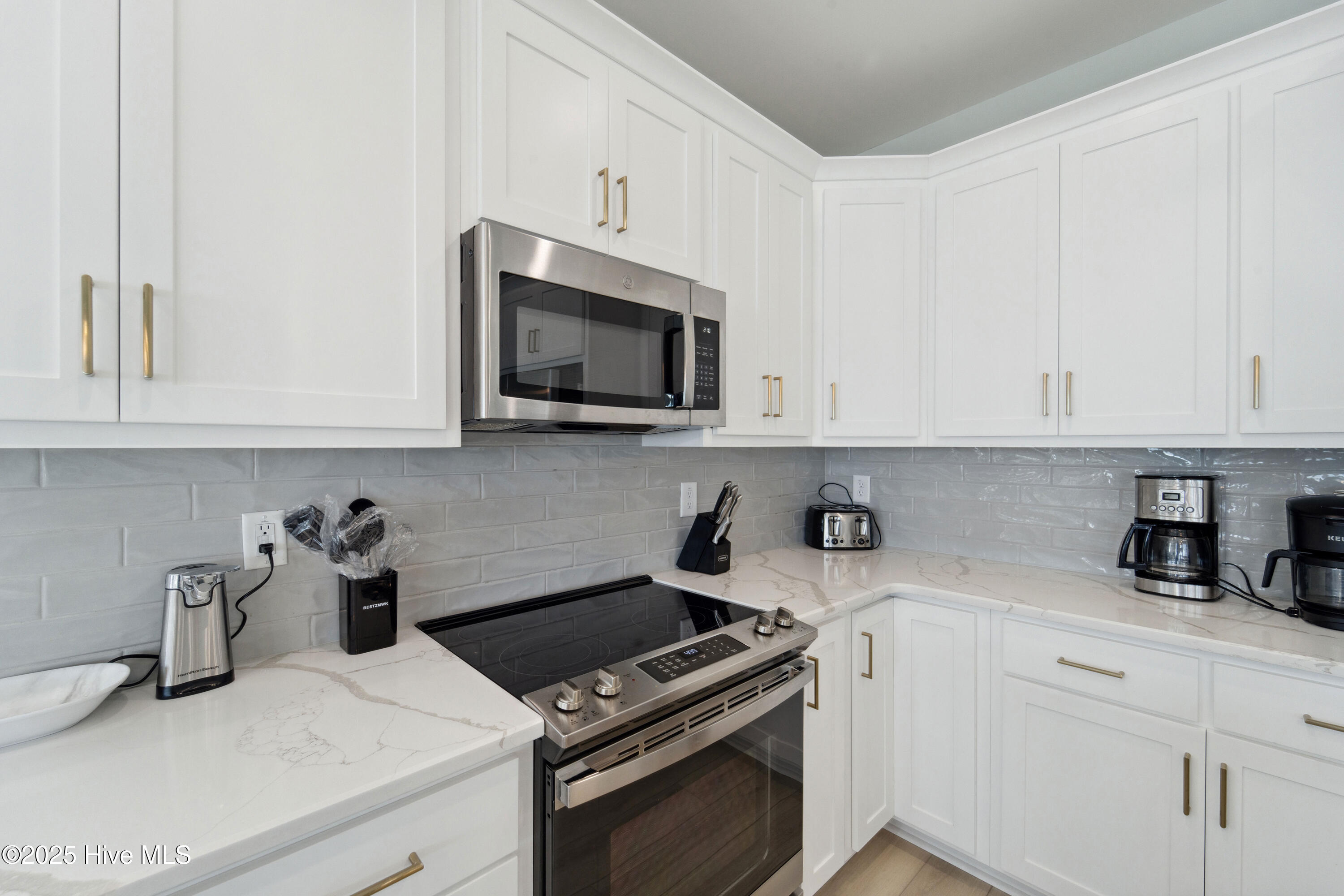 604 S Shore Drive Property Photo 18