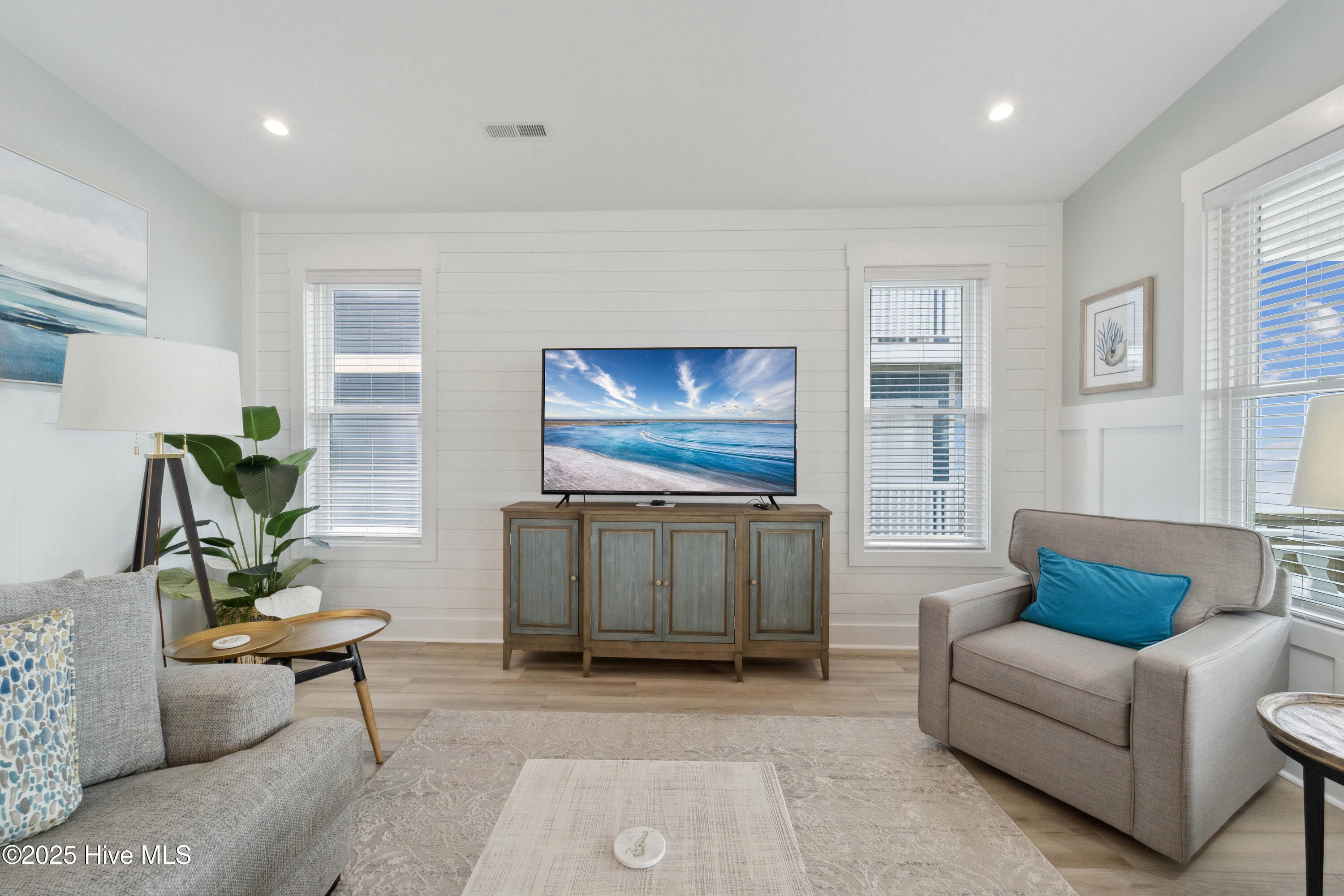 604 S Shore Drive Property Photo 34