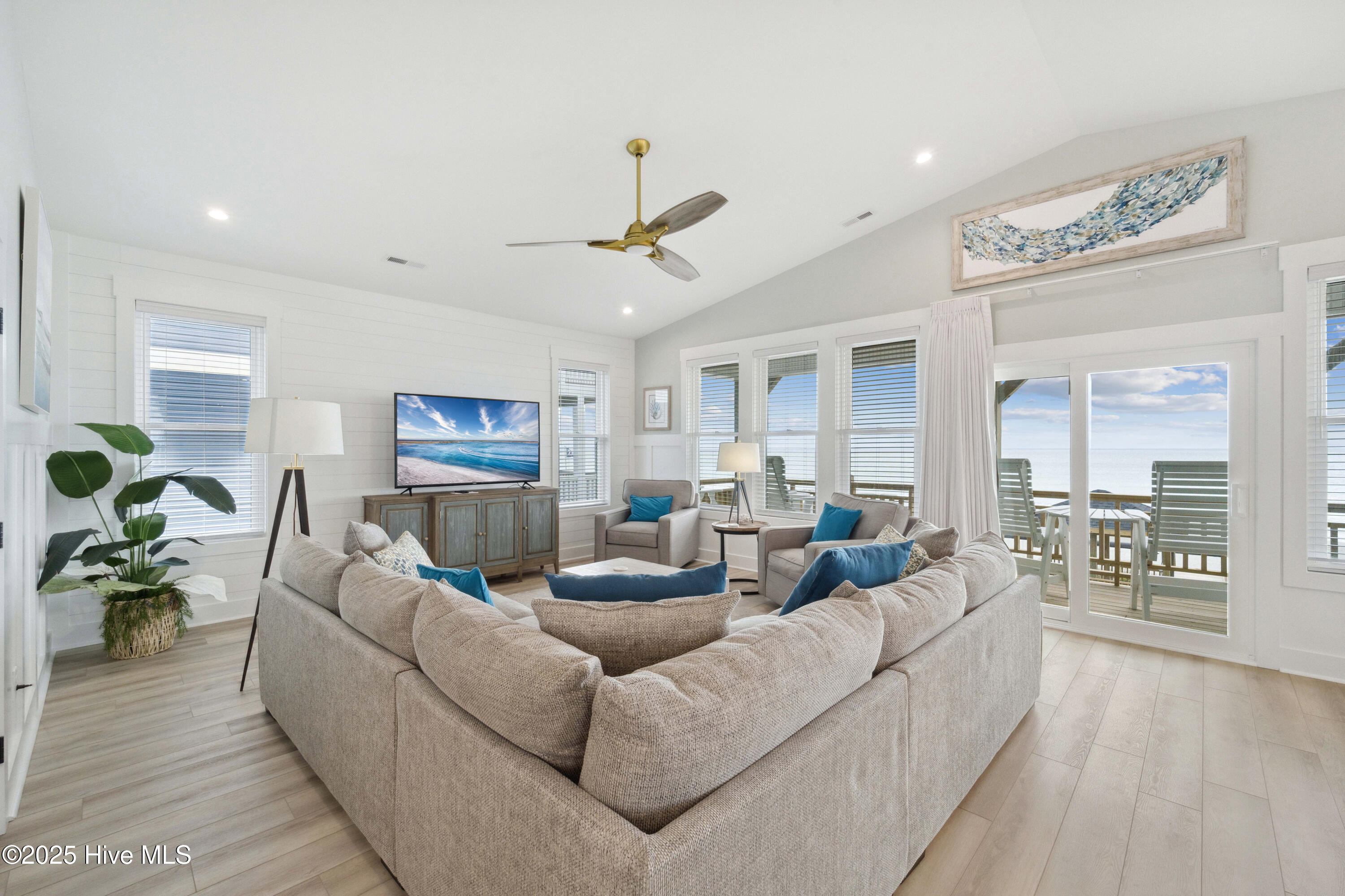 604 S Shore Drive Property Photo 37