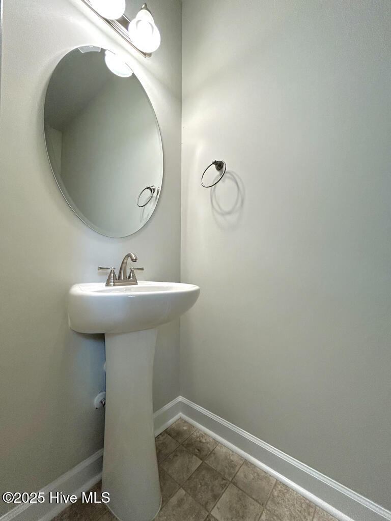 216 Crab Claw Spit Lane Property Photo 5