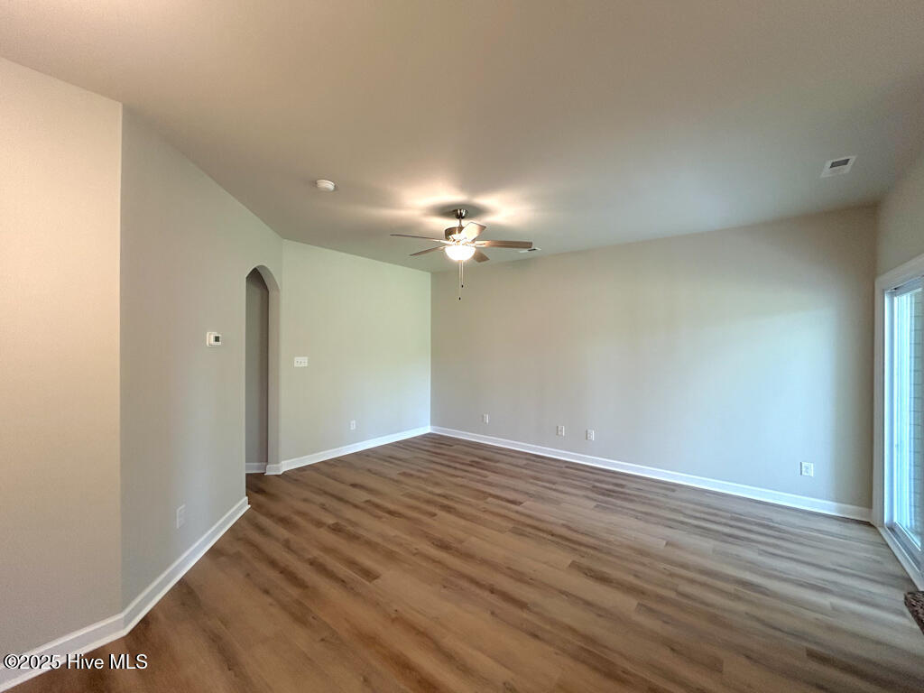 216 Crab Claw Spit Lane Property Photo 10