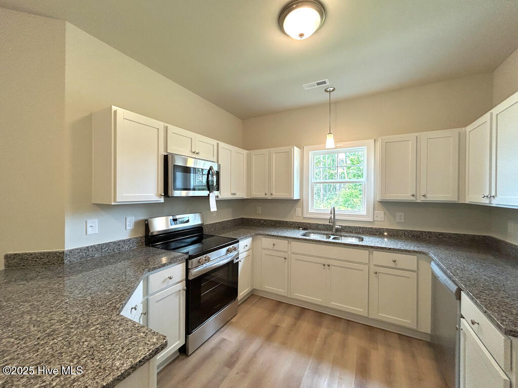 216 Crab Claw Spit Lane Property Photo 11