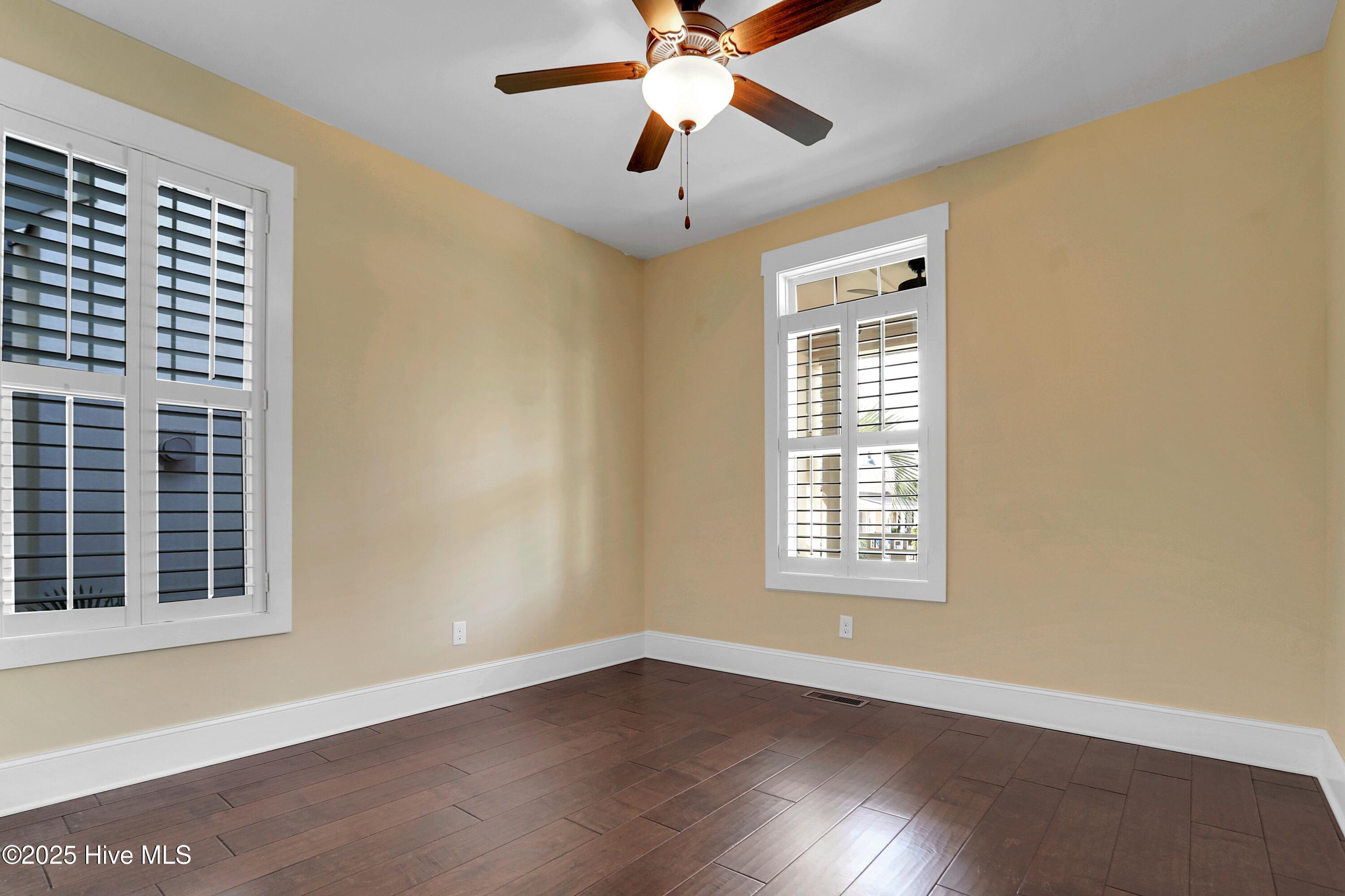 6445 Figure Eight Drive Property Photo 33
