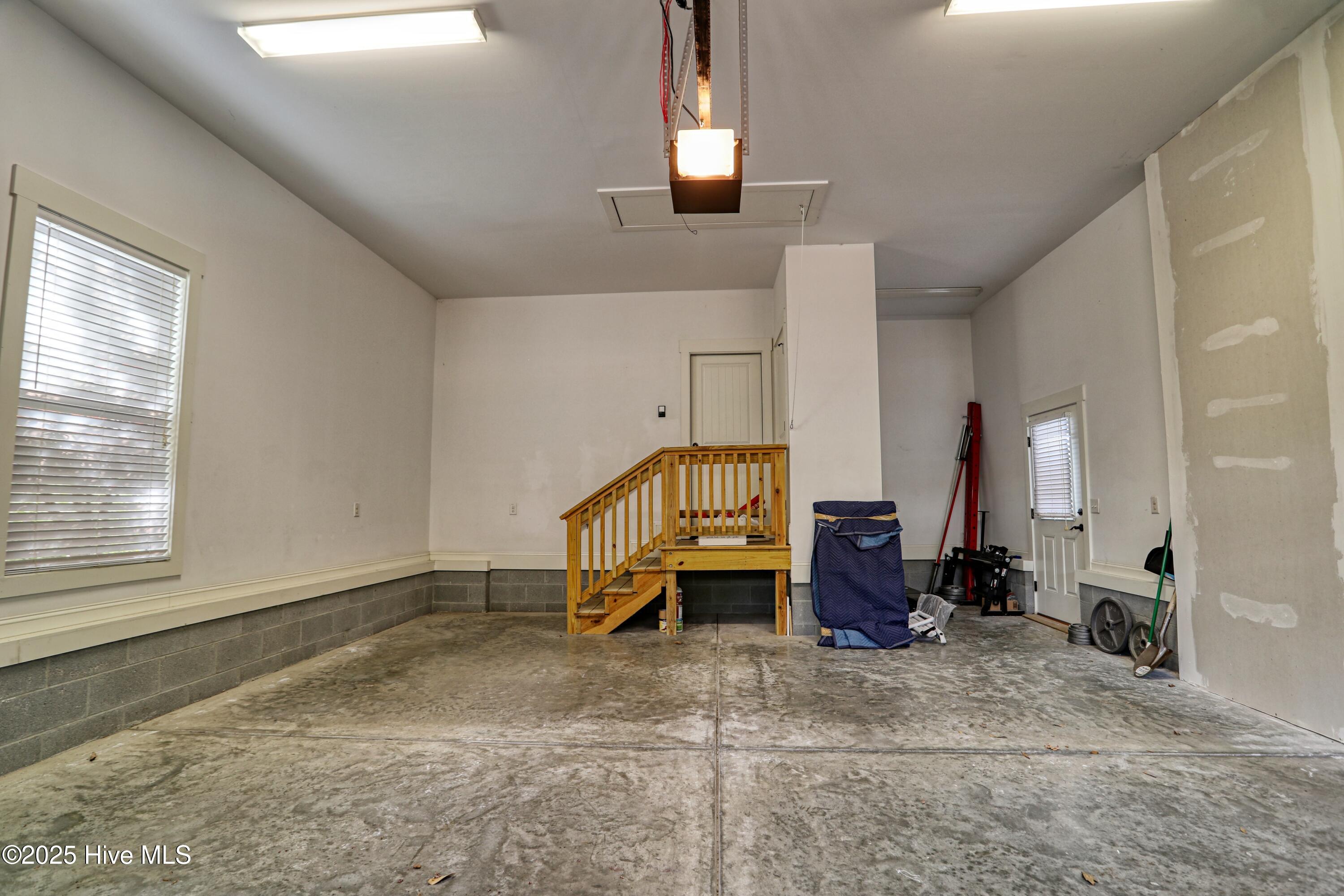 6445 Figure Eight Drive Property Photo 45