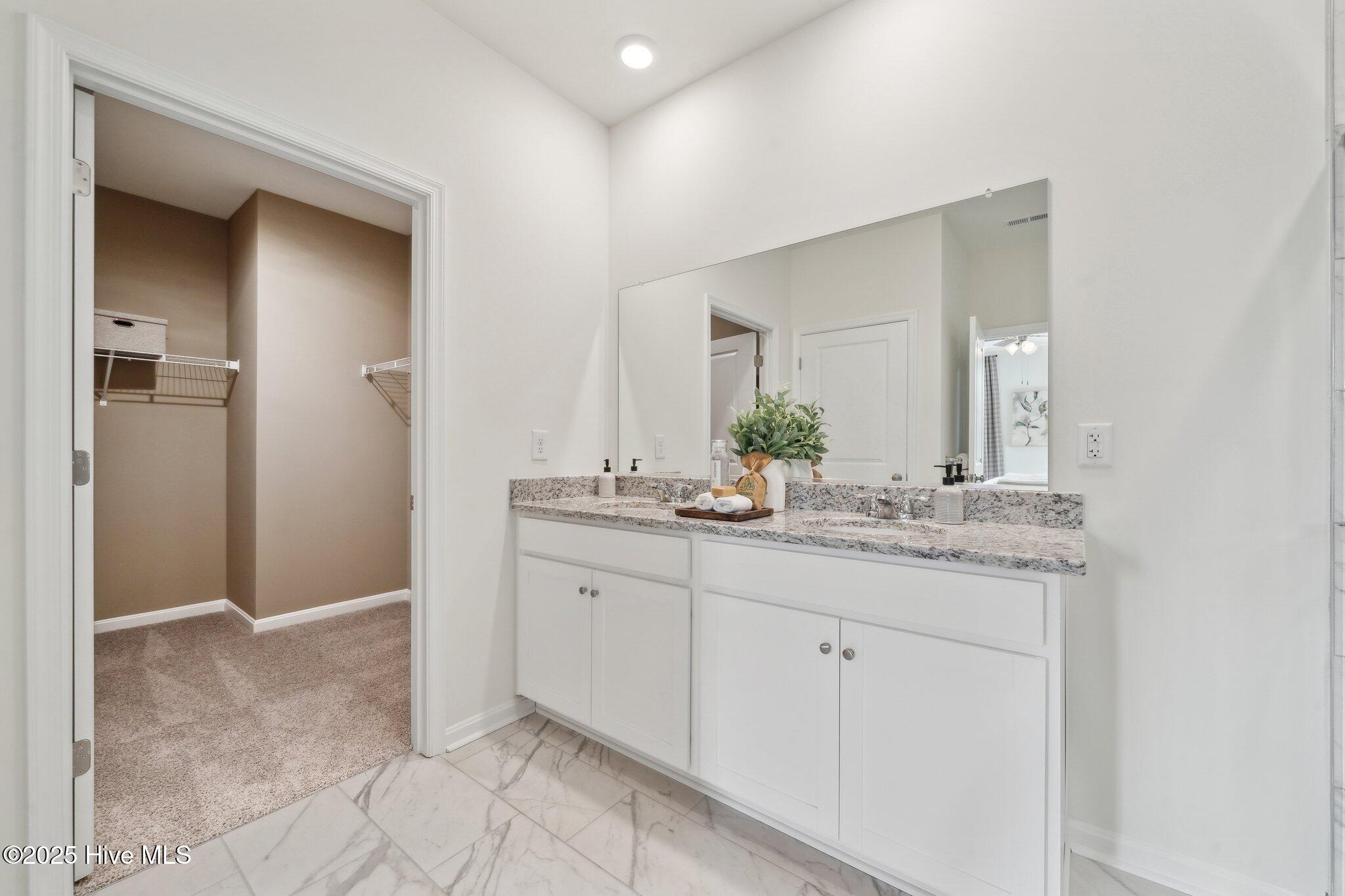 104 Genoa Drive Property Photo 14