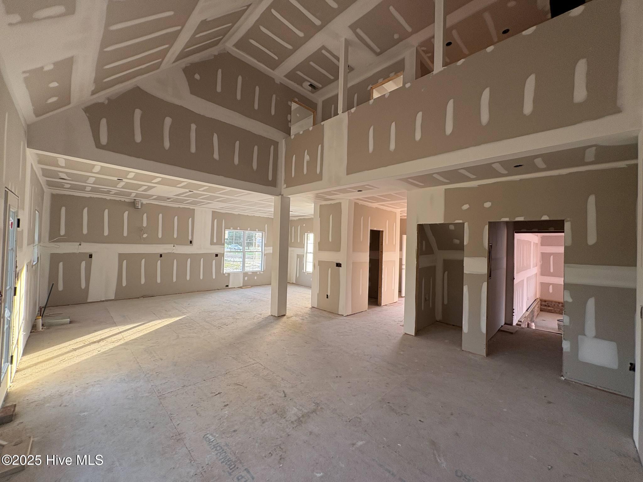 1611 S Old Carriage Road Property Photo