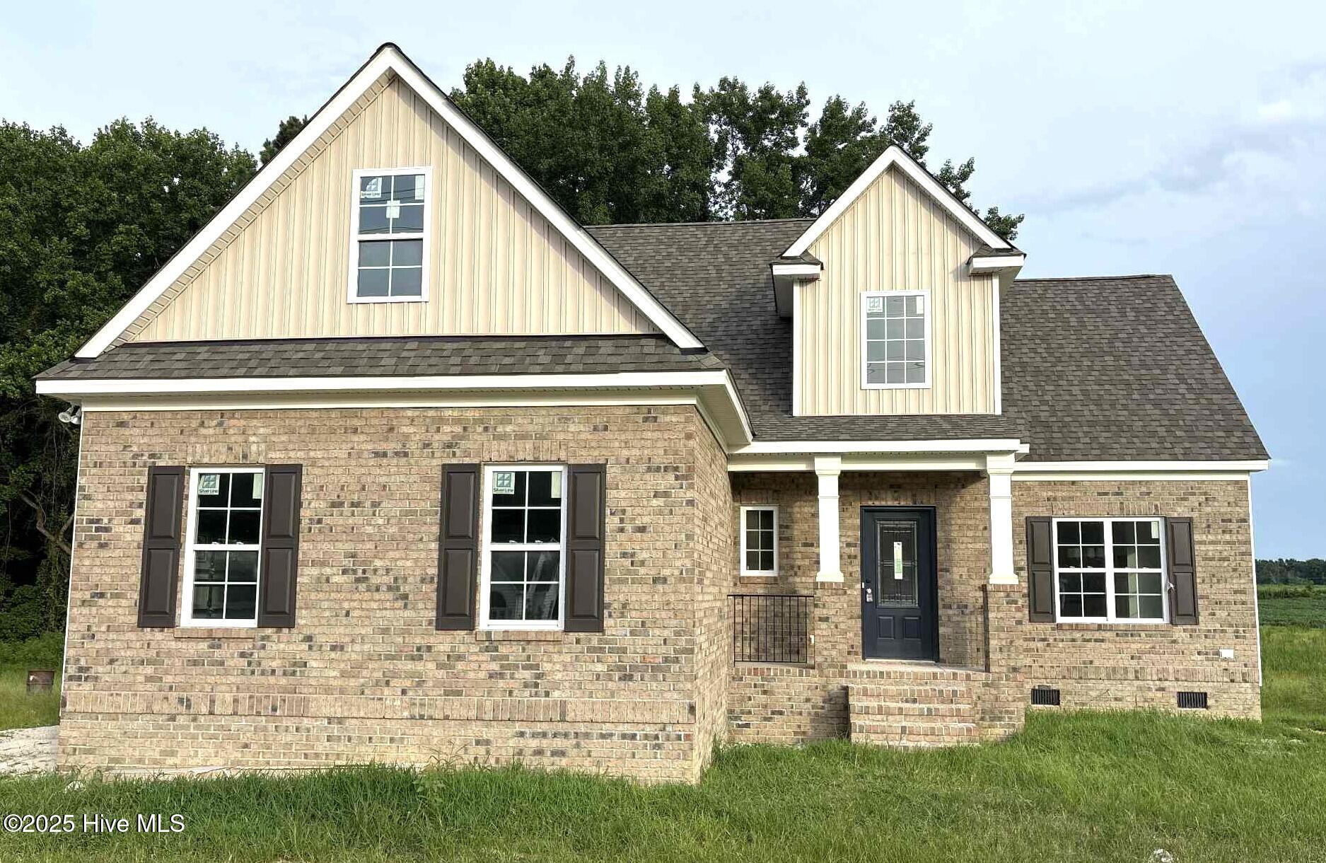 1611 S Old Carriage Road